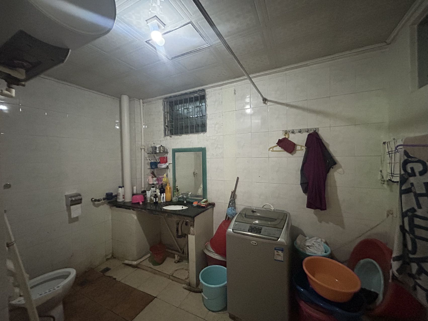 金湖小区 4室2厅2卫 110.0万 金湖小区 4室2厅2卫 110.0万室内图