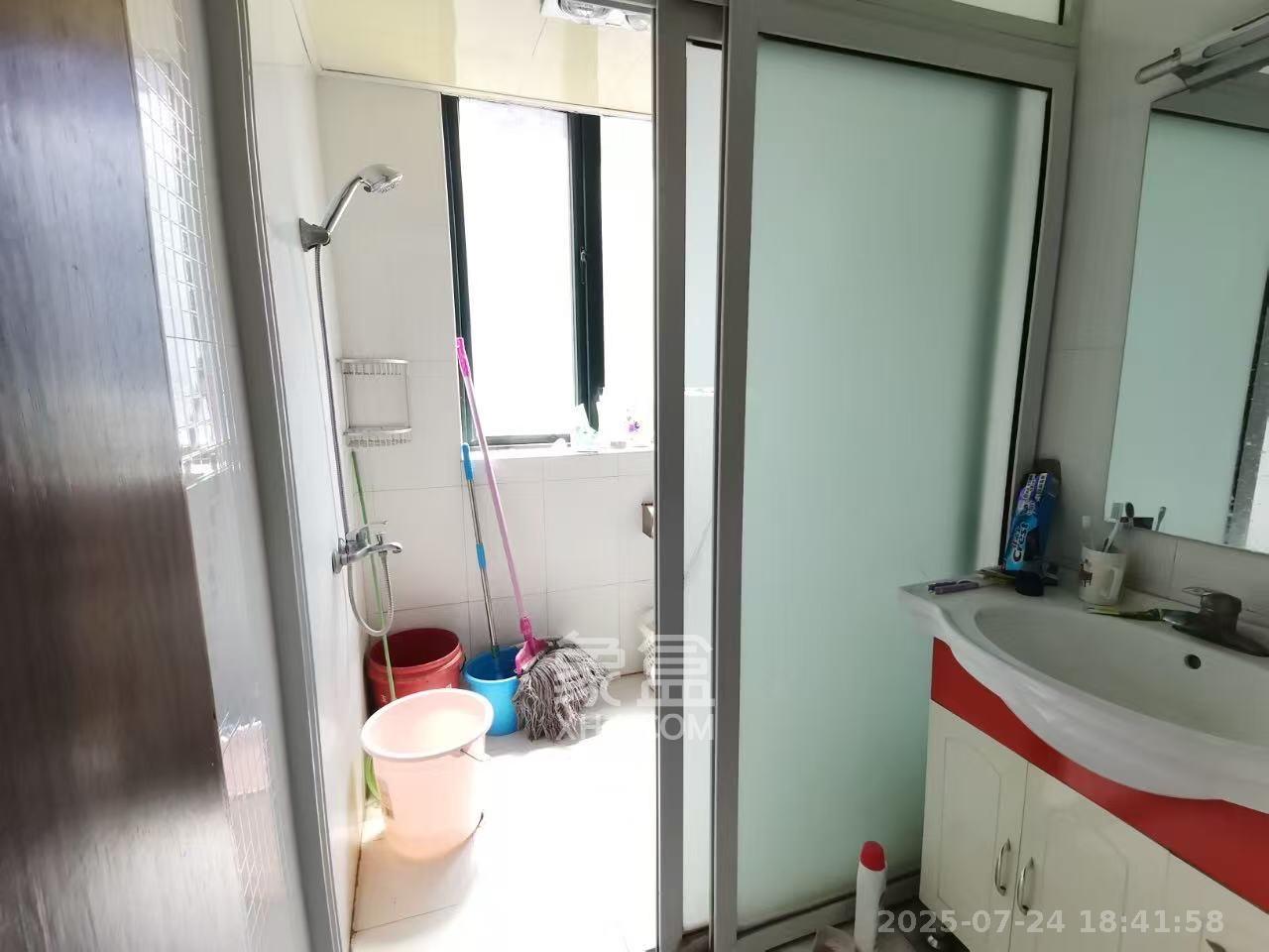 大为时代家园  2室1厅1卫    1700.0元/月 大为时代家园  2室1厅1卫    1700.0元/月室内图