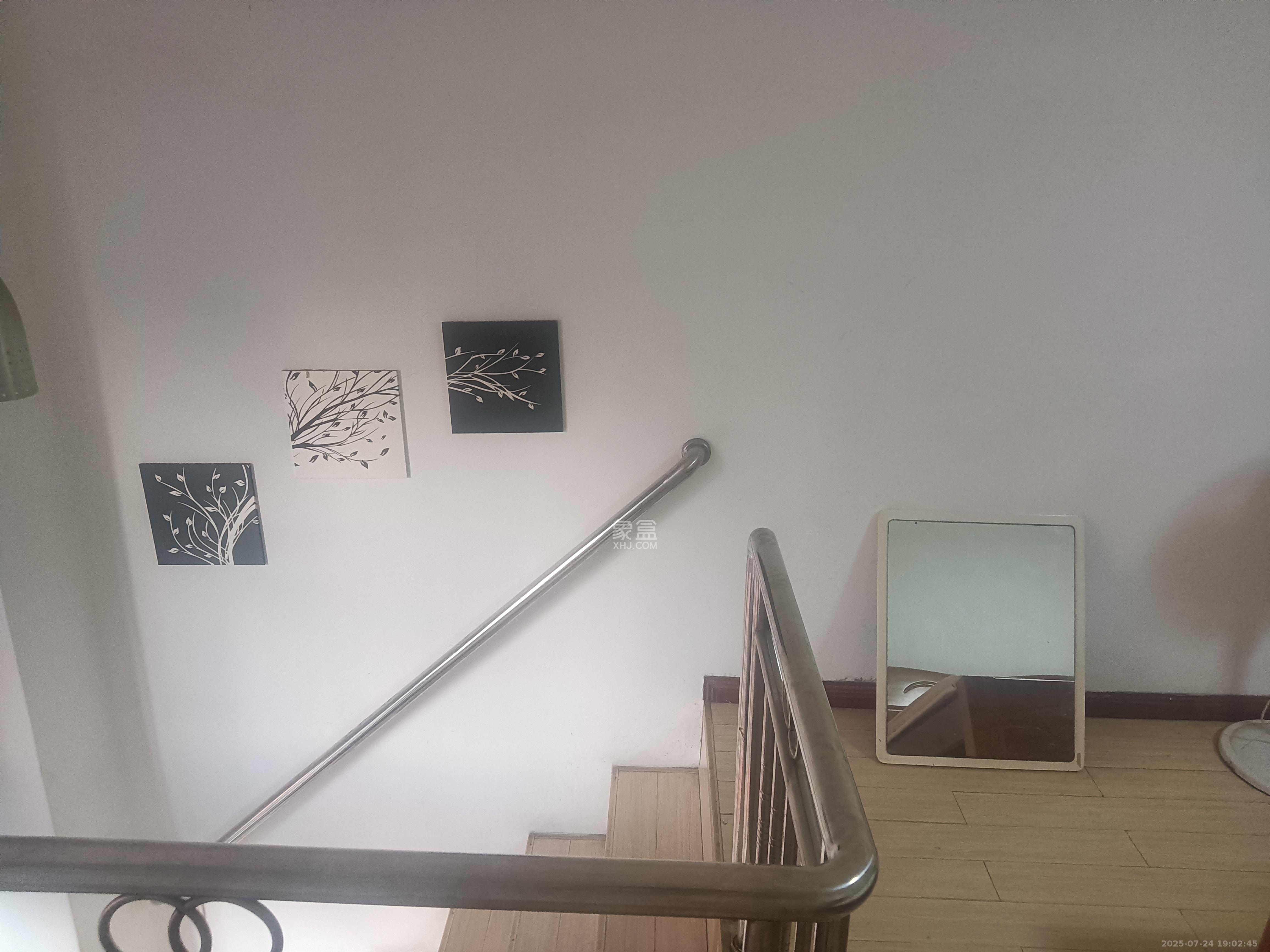 他城（天鸿时代公寓）  1室1厅1卫    1400.0元/月室内图