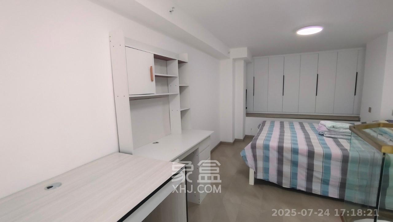 卓越中寰  1室1厅1卫   1800.00元/月室内图