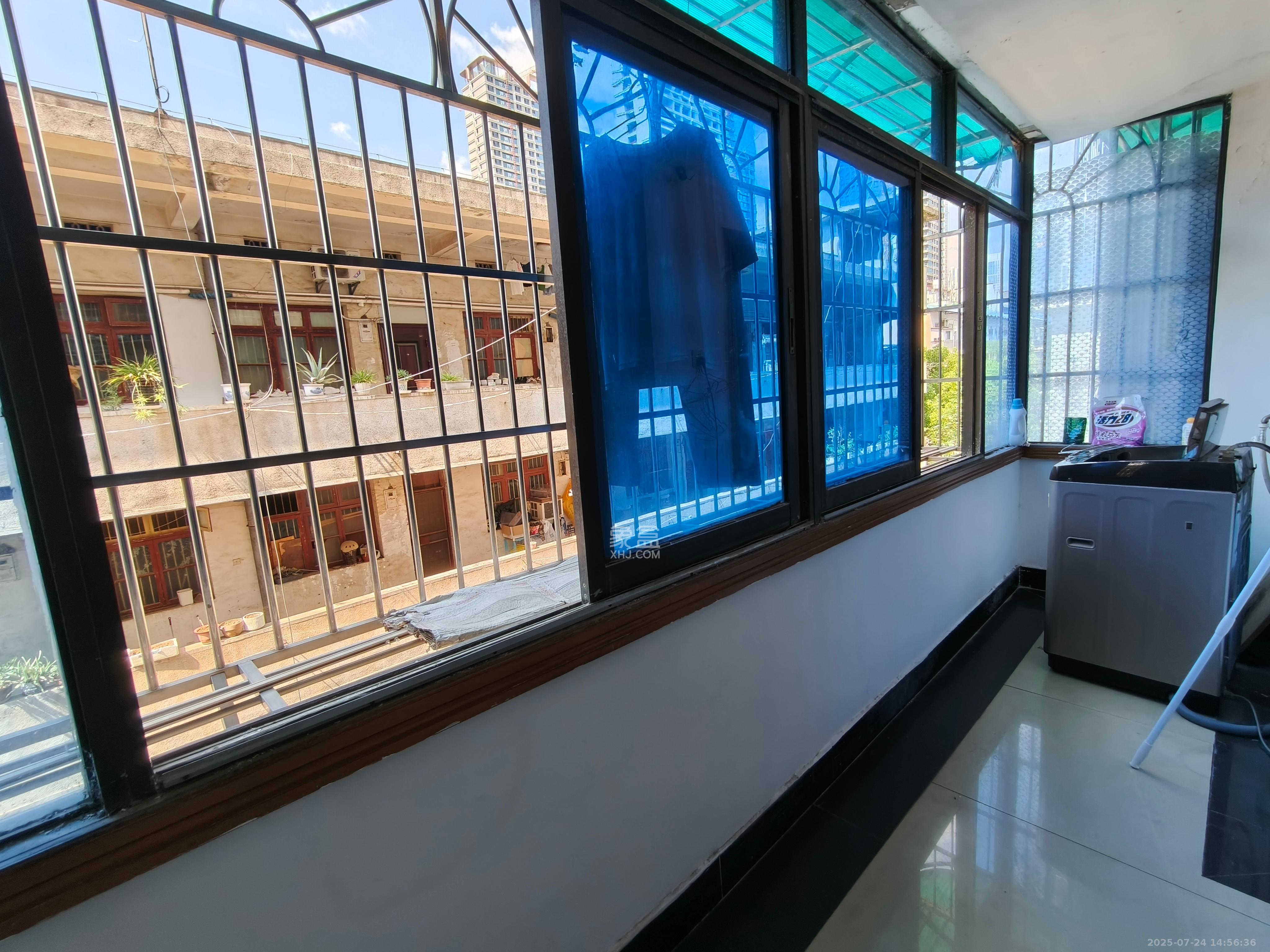 望江公寓  3室2厅1卫    2400.0元/月 望江公寓  3室2厅1卫    2400.0元/月