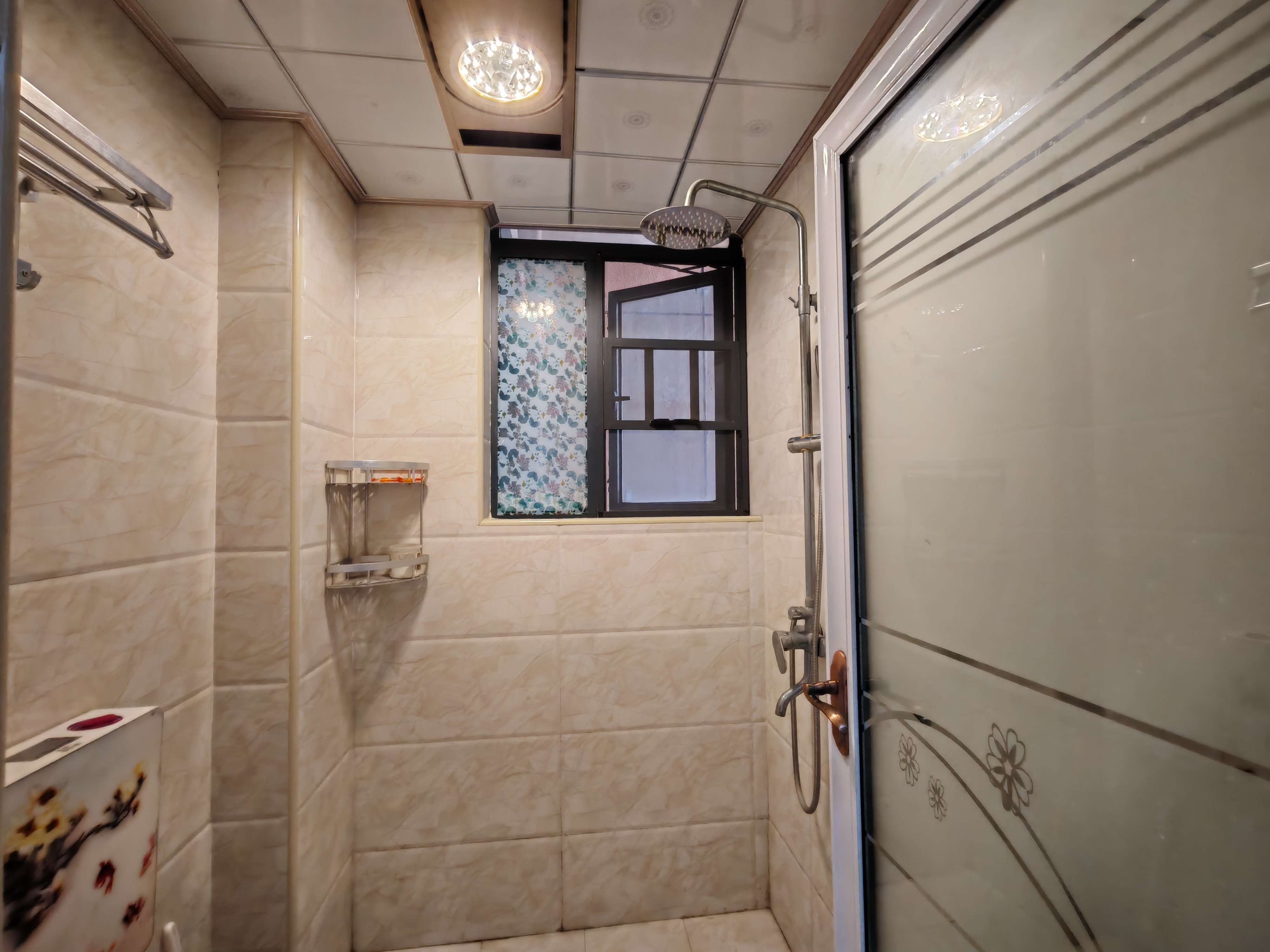 百弘学府城 3室2厅2卫 1600.0元/月 百弘学府城 3室2厅2卫 1600.0元/月室内图