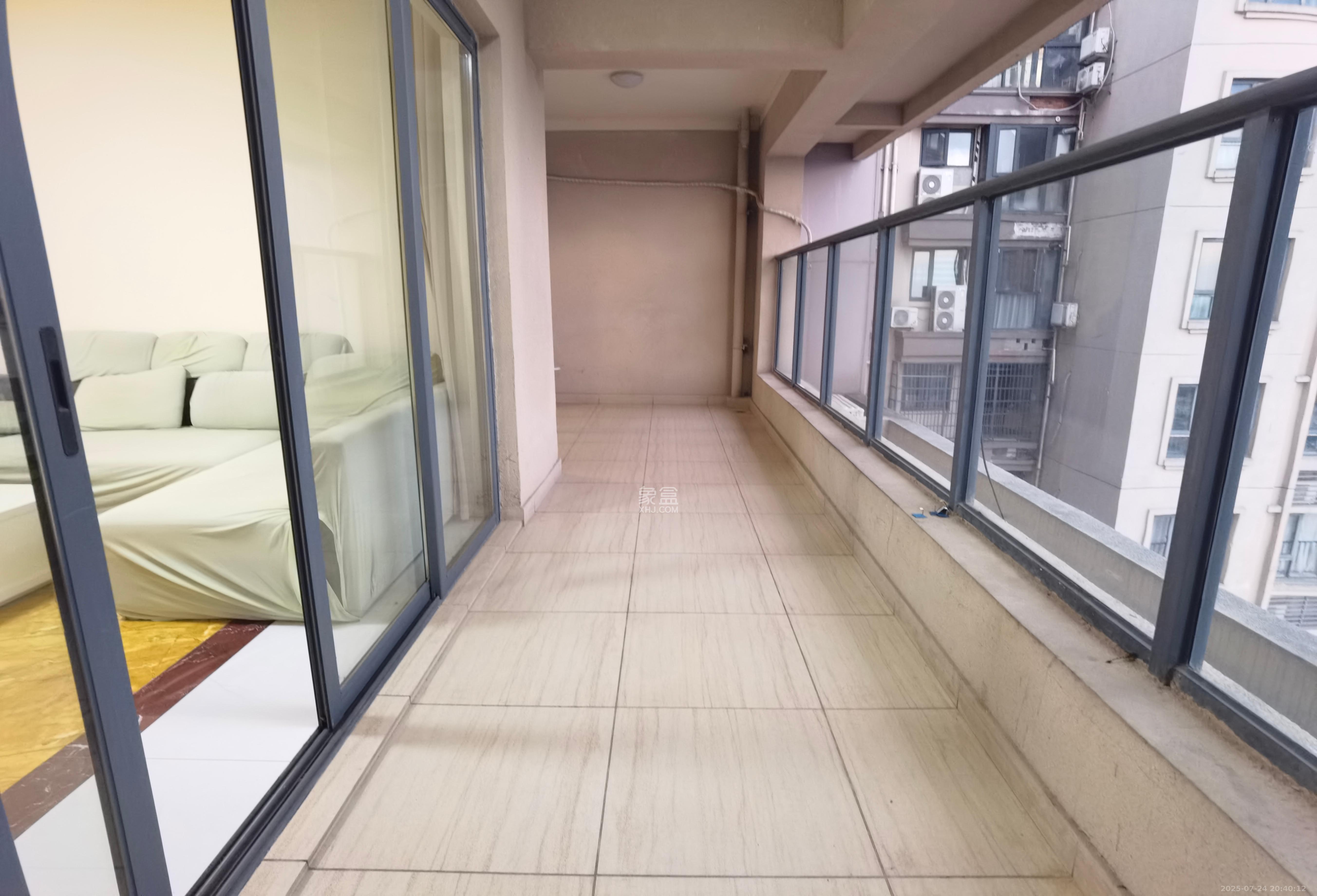 碧桂园威尼斯城  4室2厅2卫    4200.0元/月 碧桂园威尼斯城  4室2厅2卫    4200.0元/月室内图