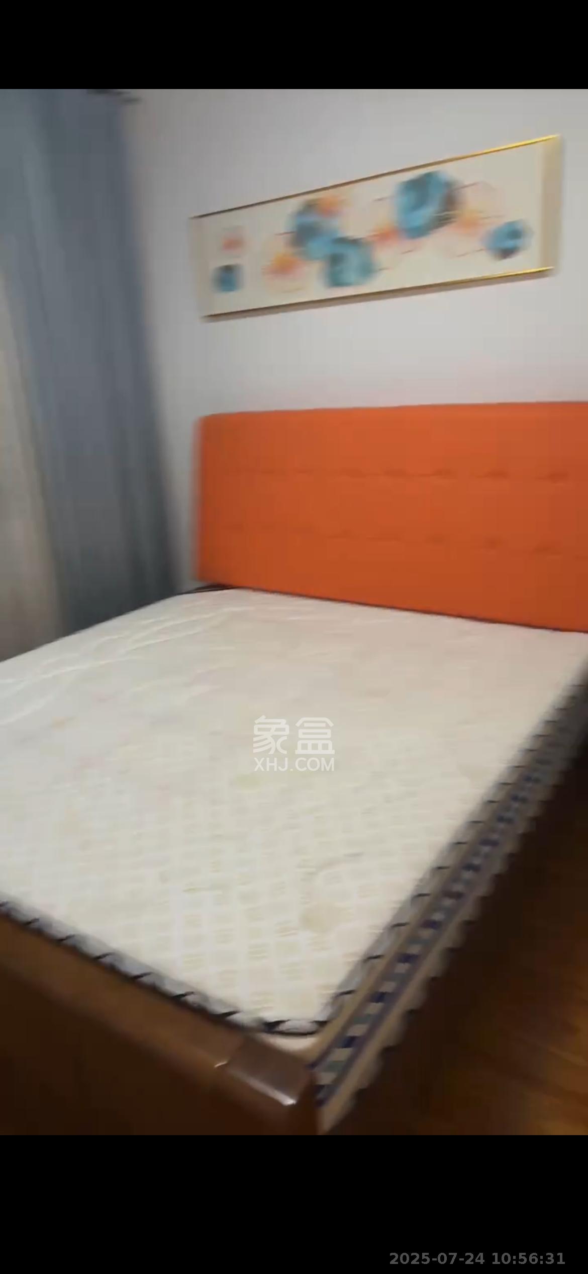 保利香槟国际  2室1厅1卫    2200.0元/月室内图
