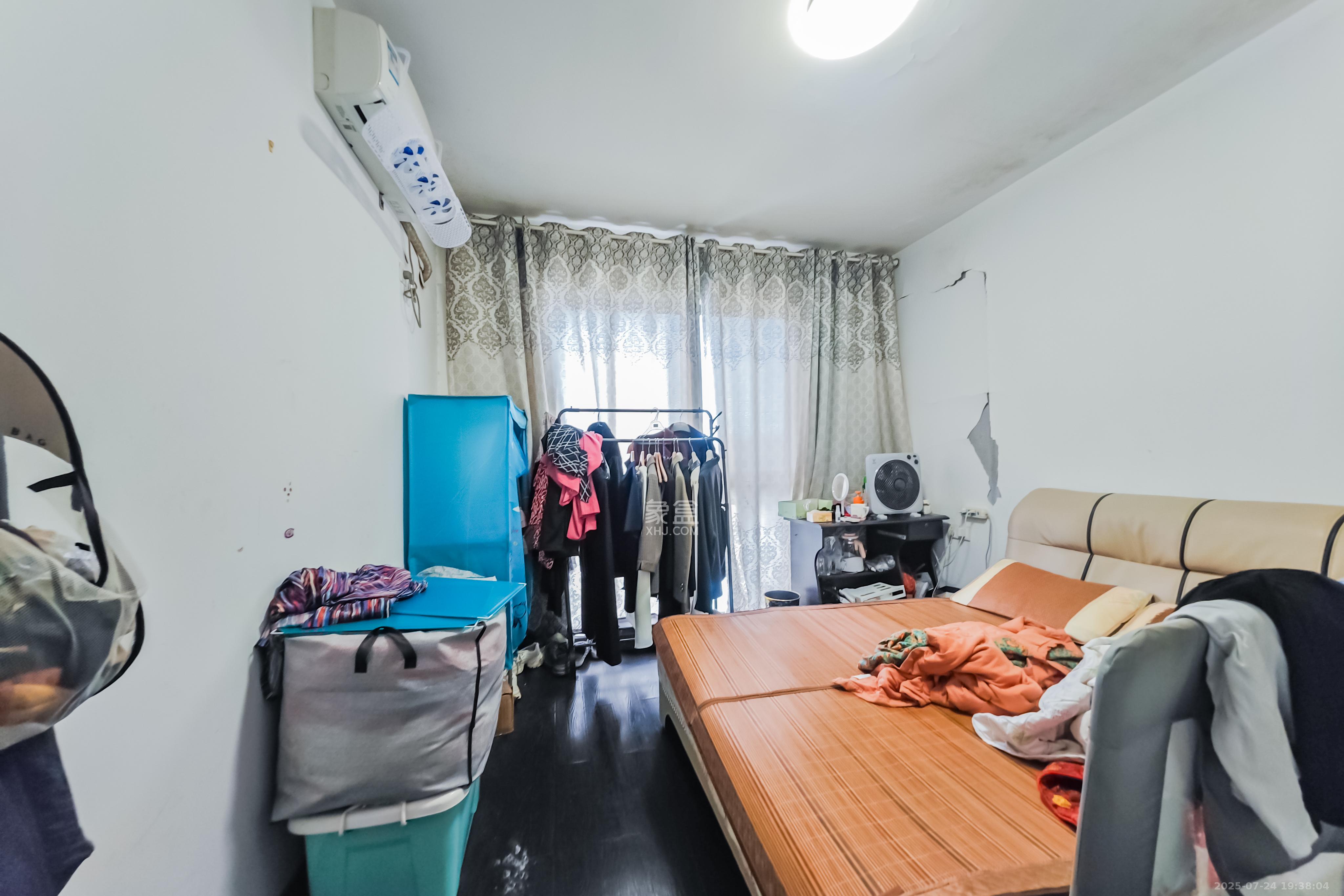 优山美地  3室2厅2卫   80.00万其他