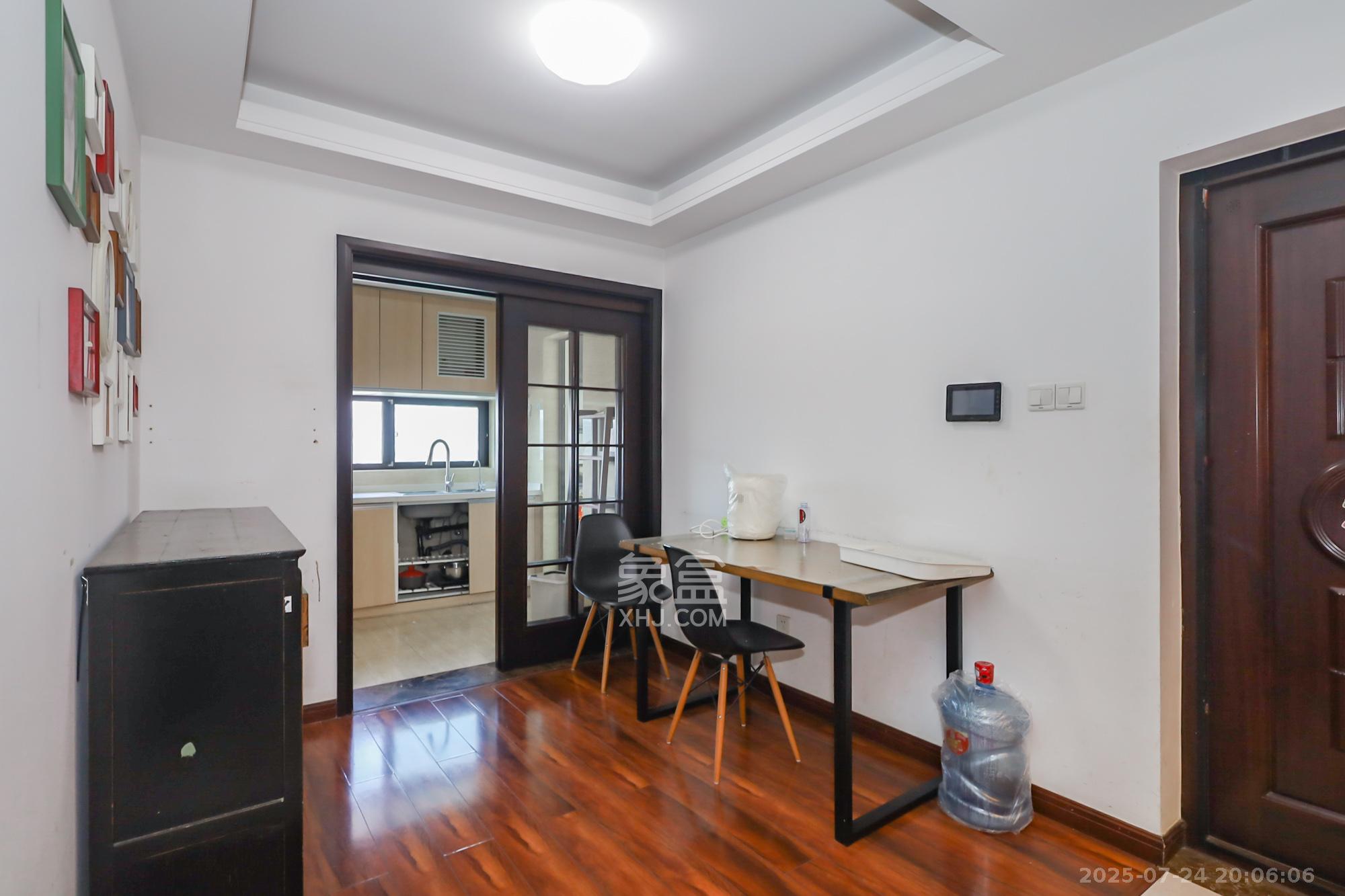 绿地中央广场 3室2厅2卫 125.0万 绿地中央广场 3室2厅2卫 125.0万其他