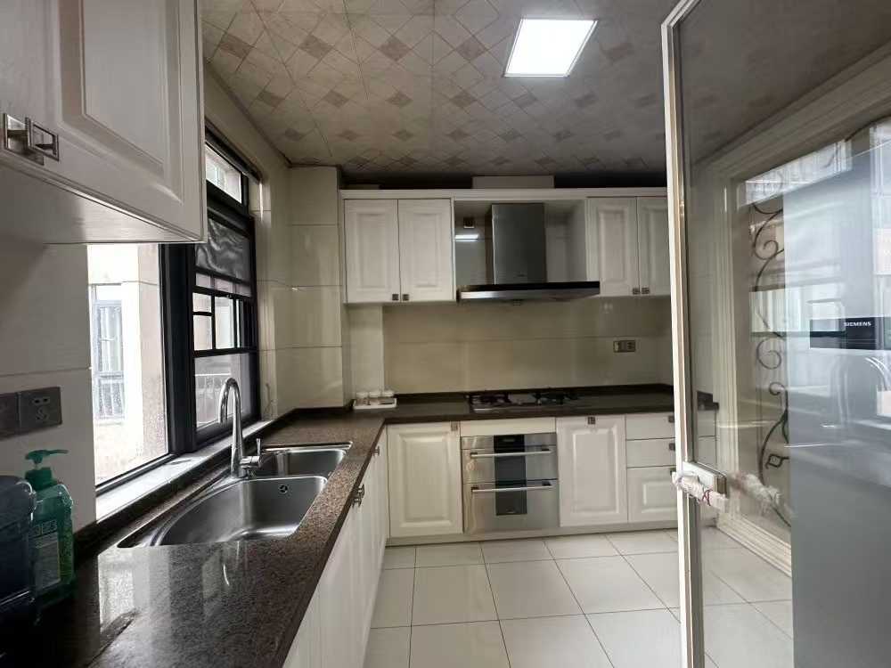 流金岁月-华晨国际  4室2厅2卫    90.0万 流金岁月-华晨国际  4室2厅2卫    90.0万室内图