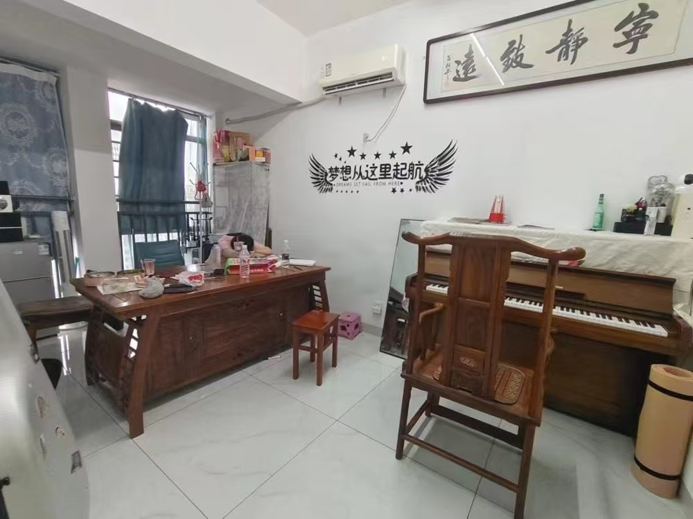 流金岁月-华晨国际 2室2厅1卫 58.0万 流金岁月-华晨国际 2室2厅1卫 58.0万室内图