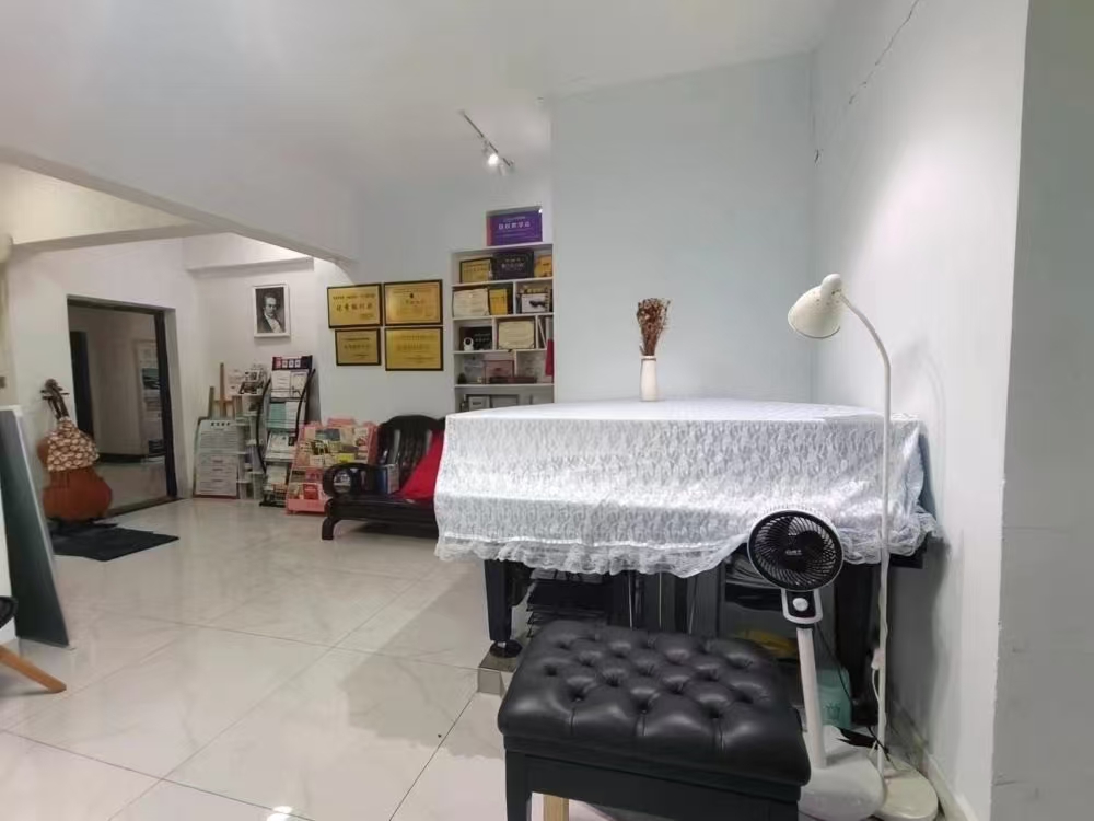 流金岁月-华晨国际  2室2厅1卫    58.0万室内图