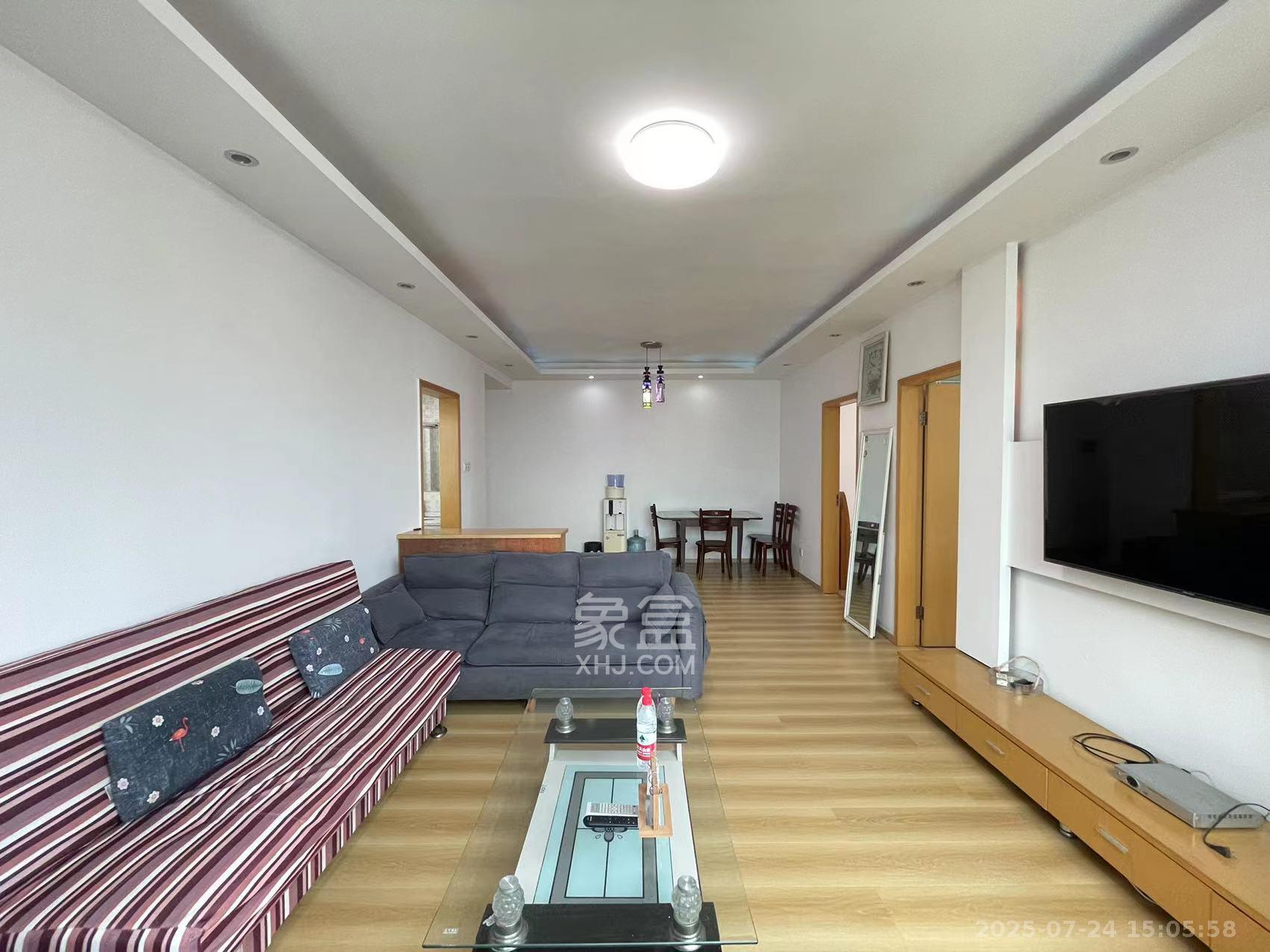 格林星城  2室2厅1卫   2200.00元/月室内图