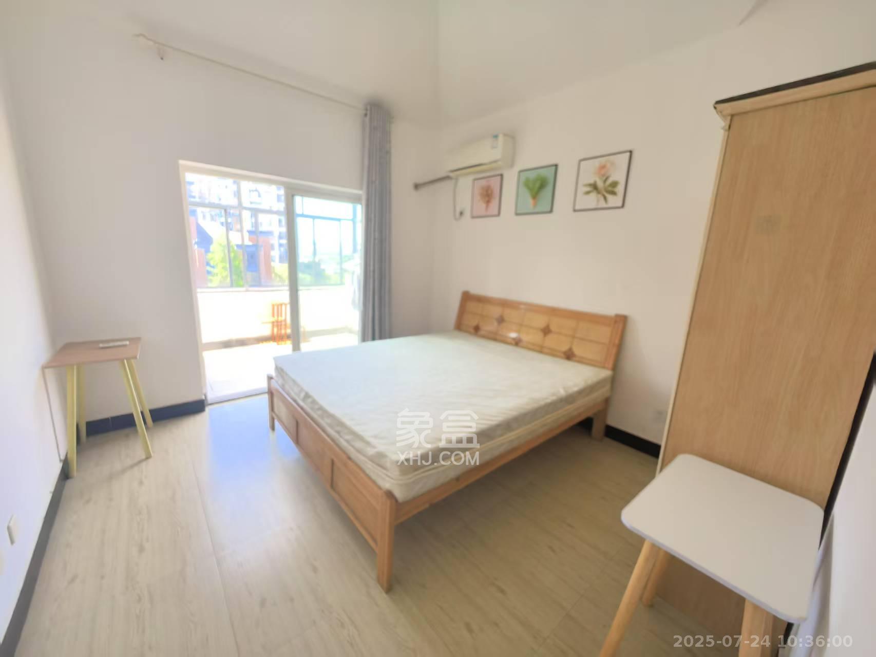 山水湾 3室2厅1卫 1700.0元/月 山水湾 3室2厅1卫 1700.0元/月室内图