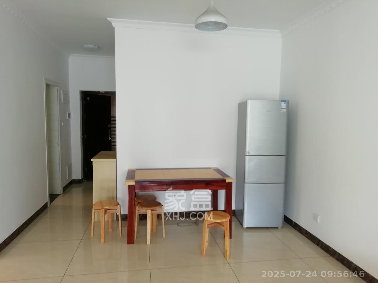 中南红领邦（红星嘉和苑）  2室1厅1卫    2000.0元/月室内图