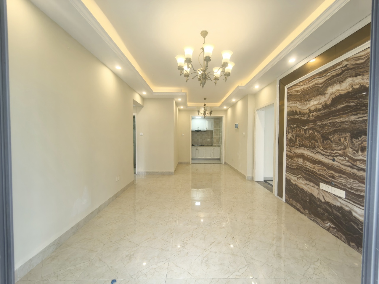 阳光丁香园  2室2厅1卫    103.0万 阳光丁香园  2室2厅1卫    103.0万户型图