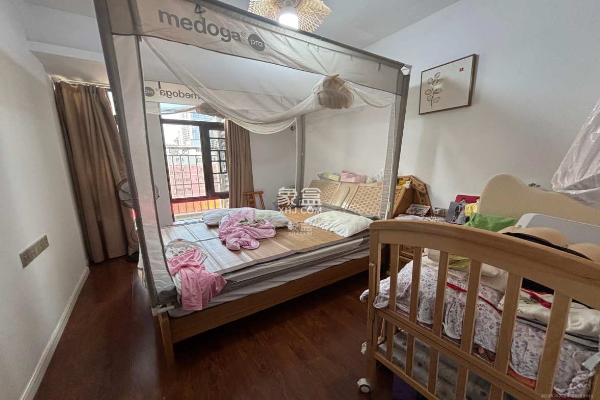 铂宫  3室2厅1卫    3900.0元/月 铂宫  3室2厅1卫    3900.0元/月室内图