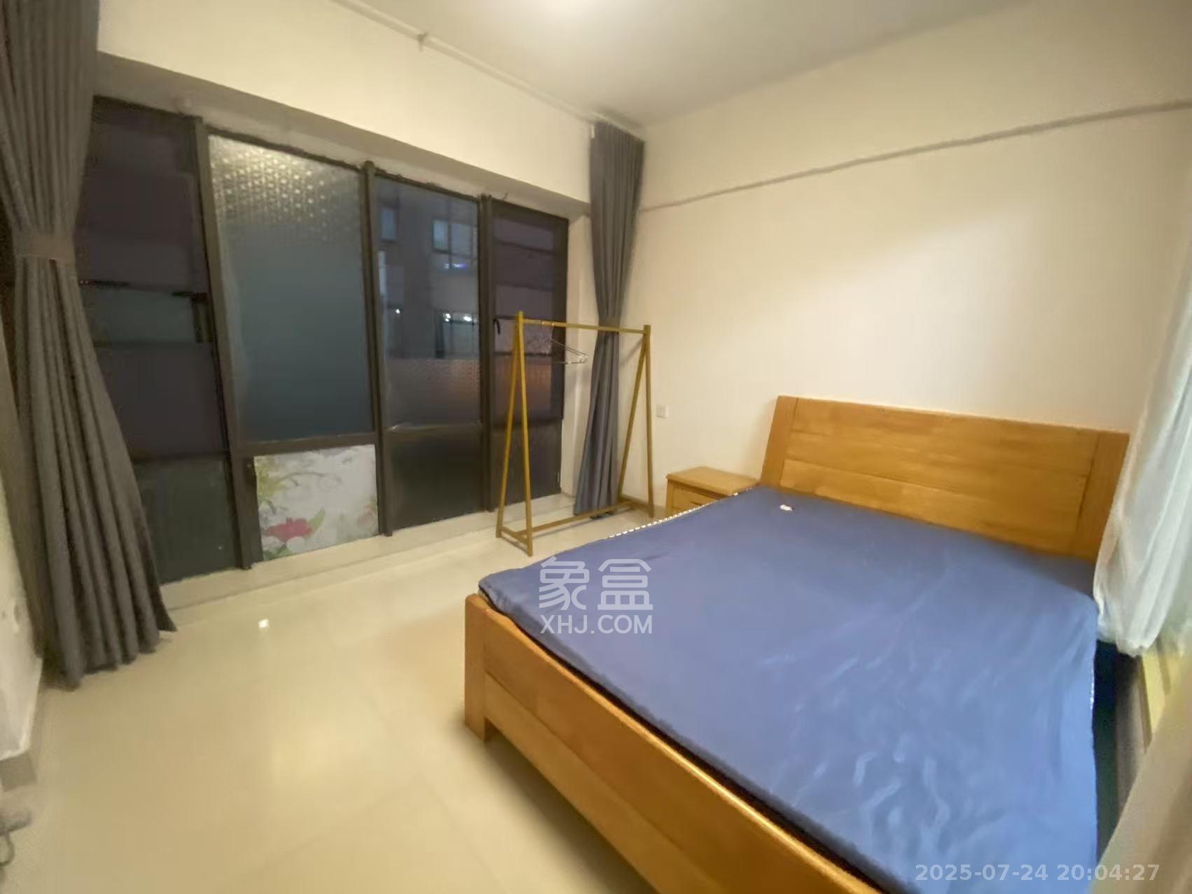 摩天一号  1室0厅0卫   1800.00元/月室内图
