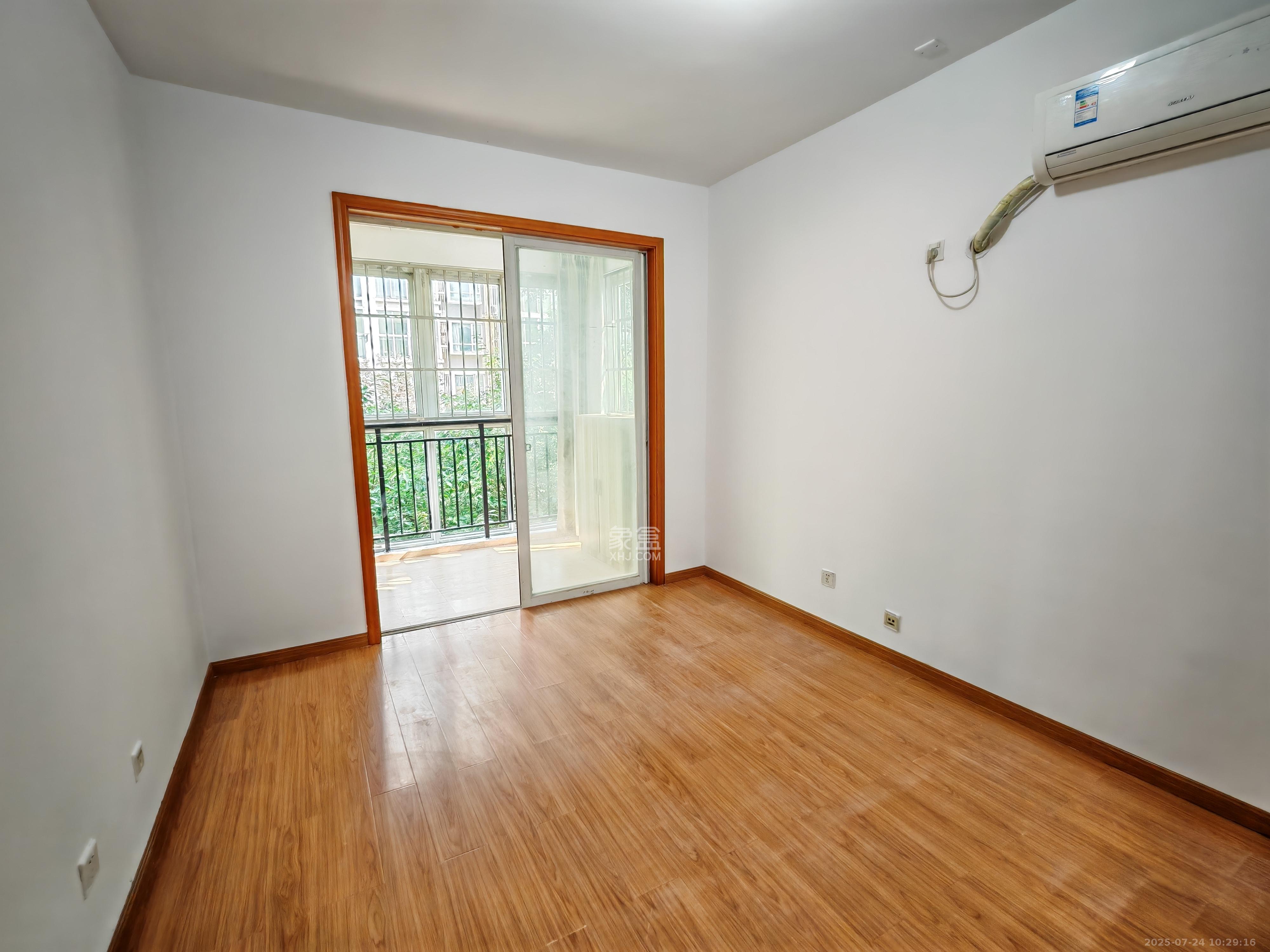 天鸿天府（天鸿中央大院）  3室2厅2卫    2800.0元/月室内图