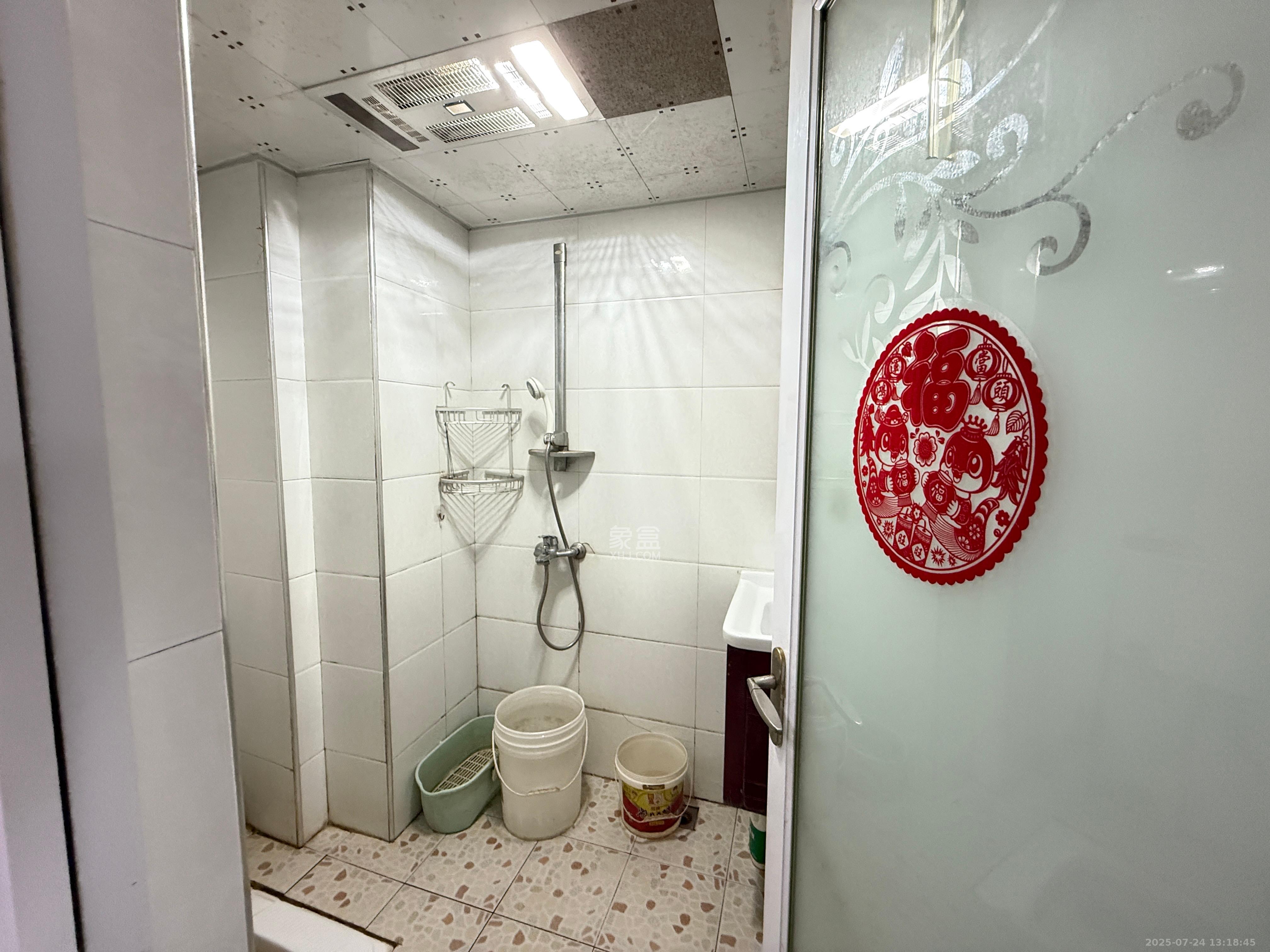 时代公馆  1室1厅1卫   1600.00元/月室内图