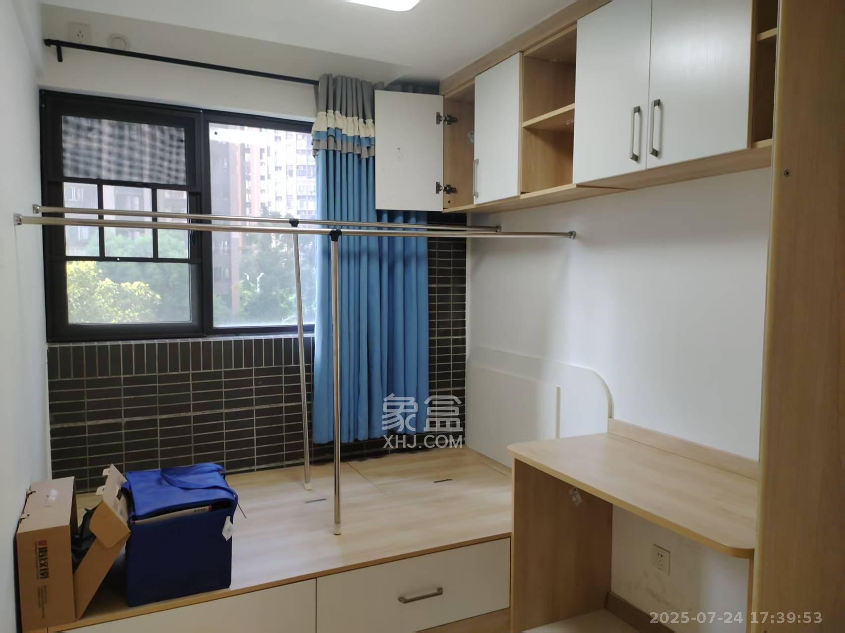 时代倾城三期  3室2厅2卫    2400.0元/月室内图