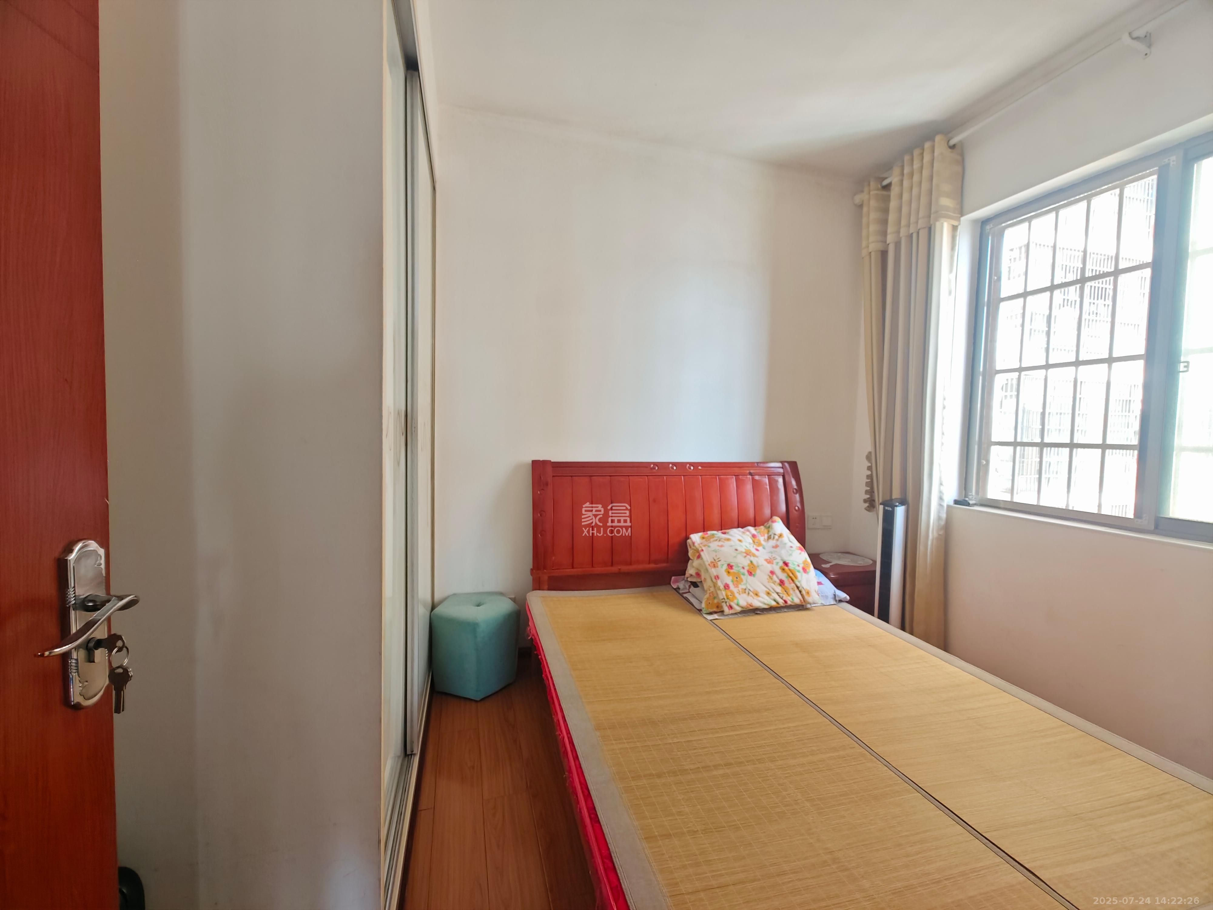 家和院  5室2厅1卫   1850.00元/月室内图