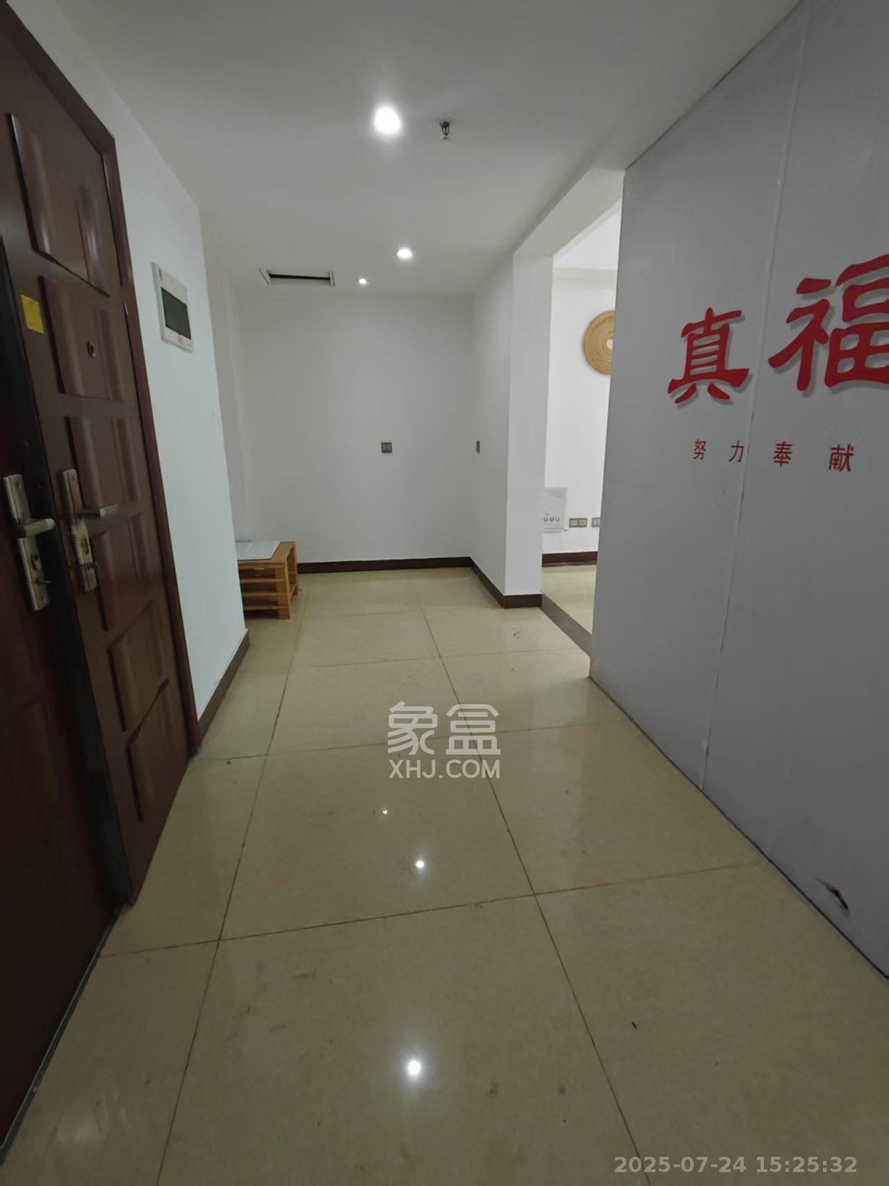 东塘瑞府 1室1厅1卫 2800.0元/月 东塘瑞府 1室1厅1卫 2800.0元/月室内图