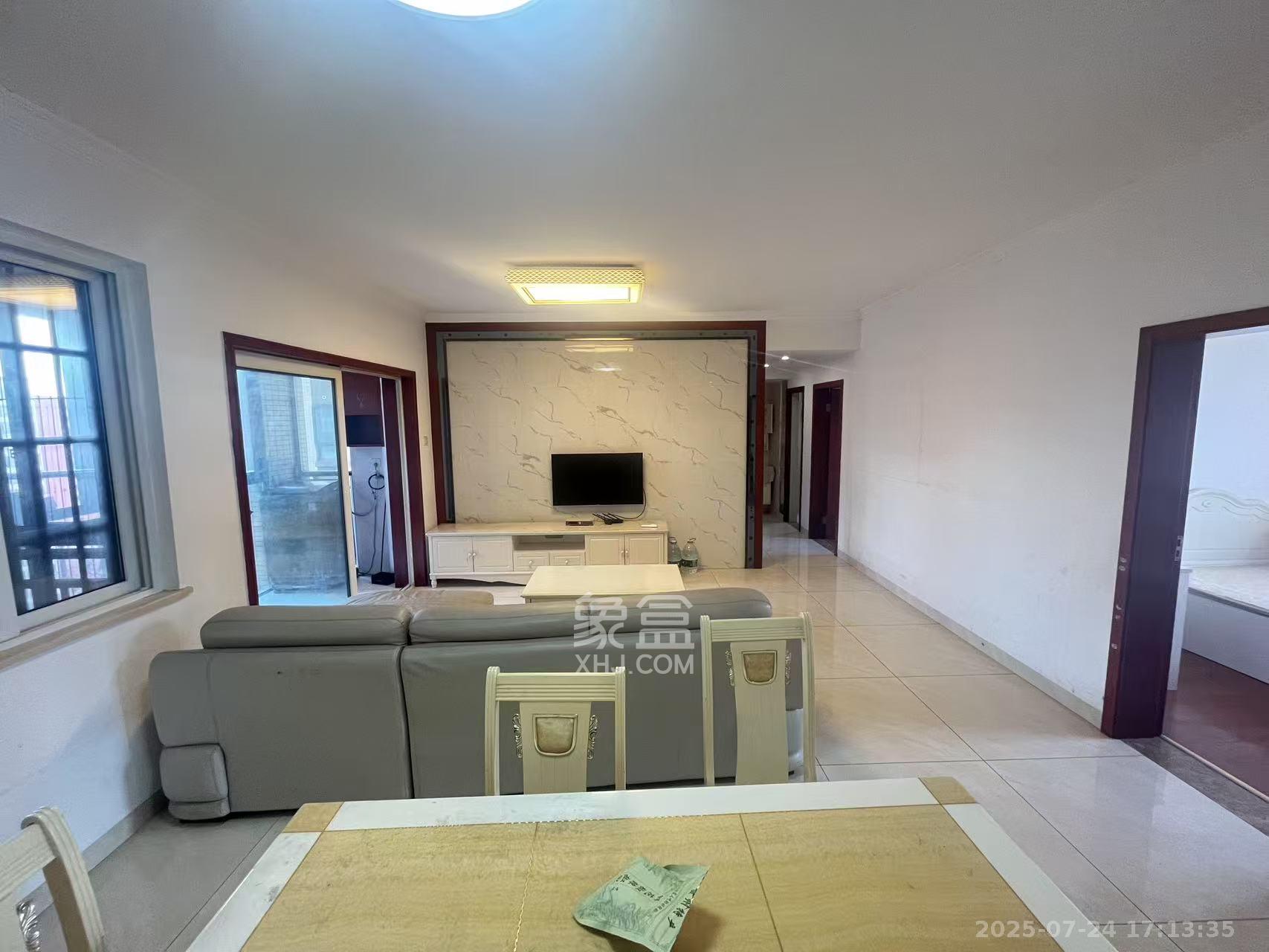 五矿紫湖香醍 3室2厅1卫 1800.0元/月 五矿紫湖香醍 3室2厅1卫 1800.0元/月室内图