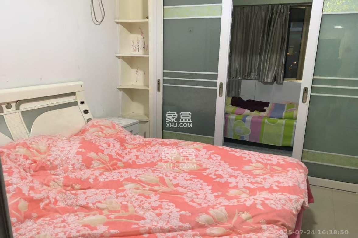 华府壹航线  1室1厅1卫    1600.0元/月 华府壹航线  1室1厅1卫    1600.0元/月室内图