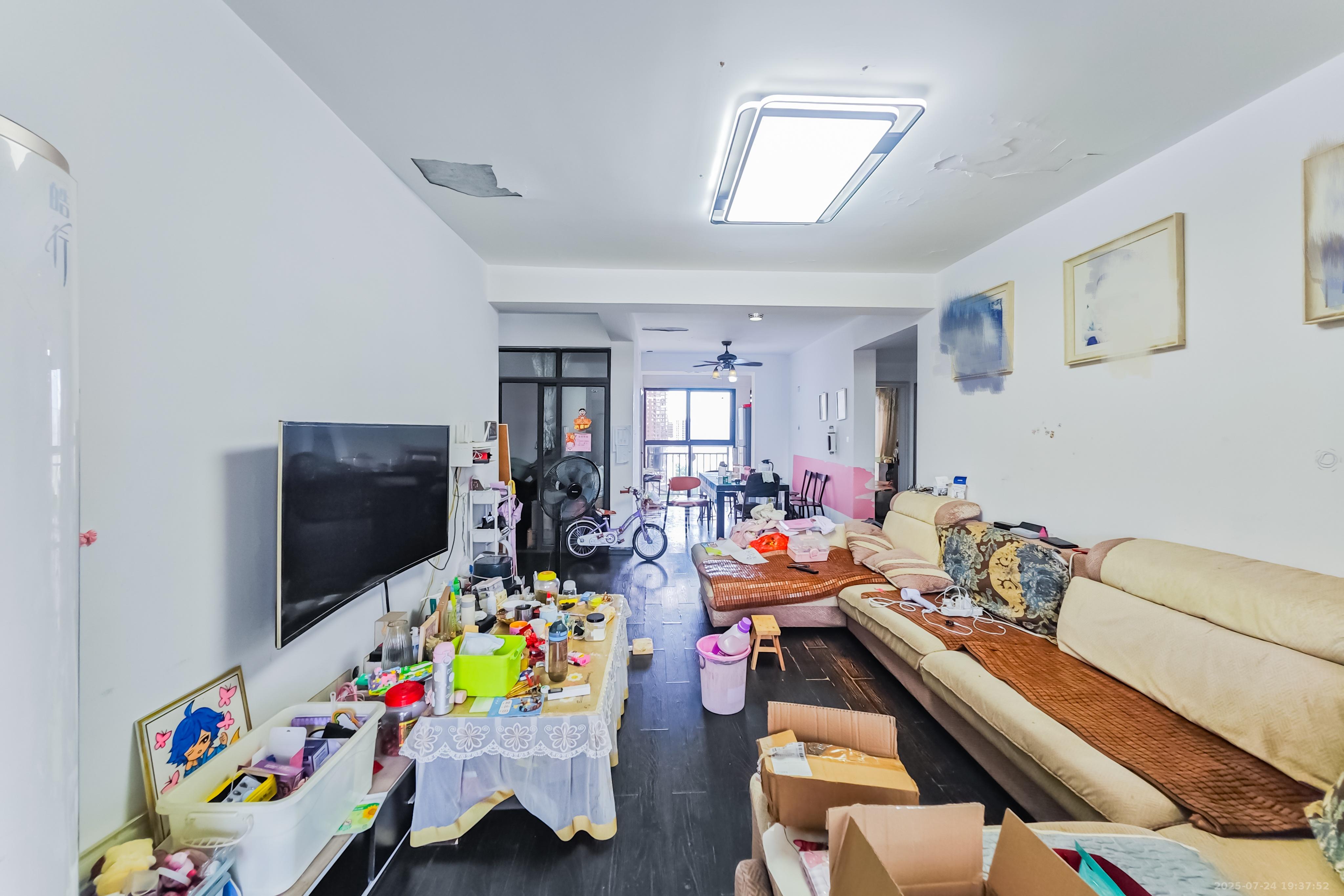 优山美地  3室2厅2卫   88.00万