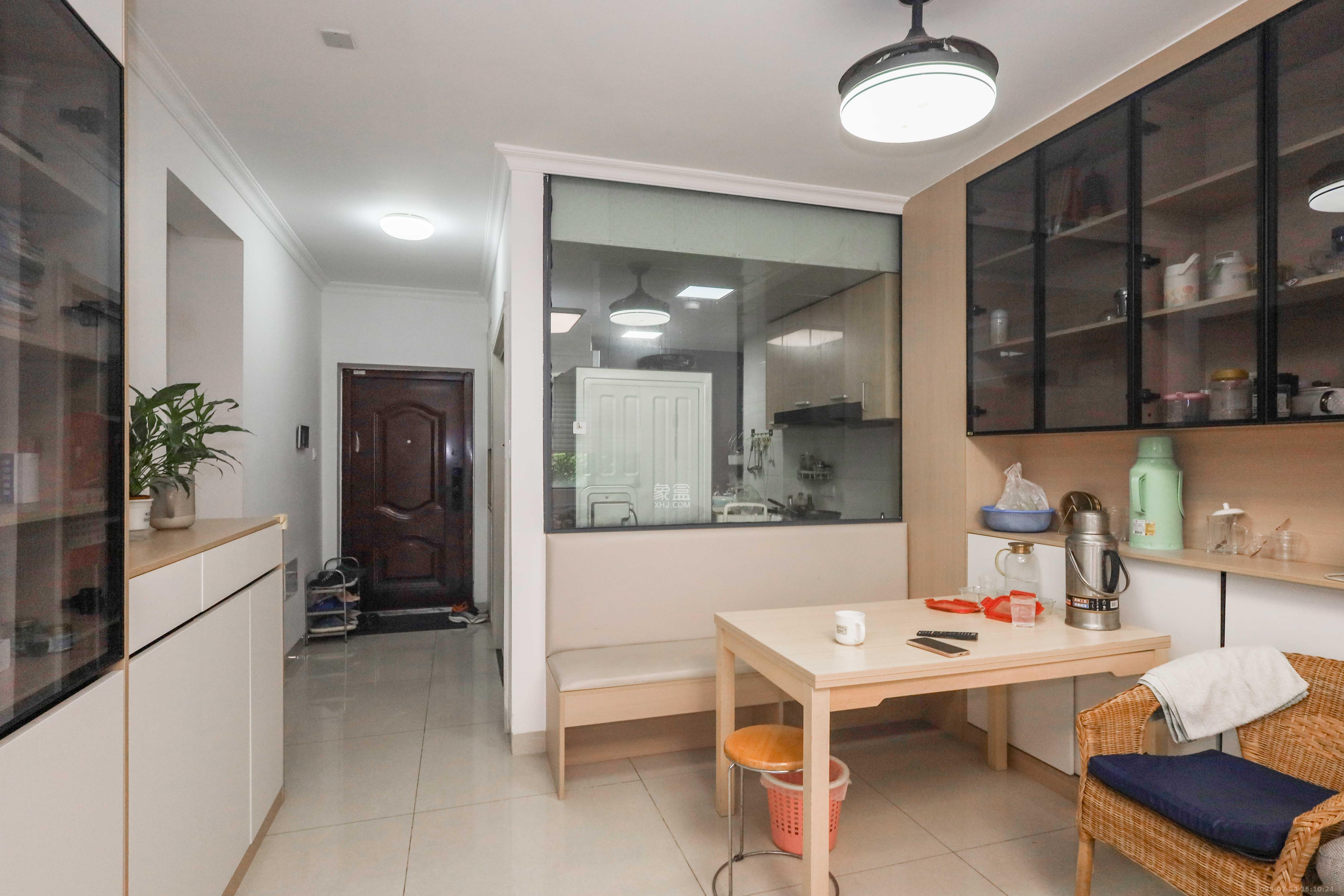 中国铁建梅溪青秀一期 2室2厅1卫 88.8万 中国铁建梅溪青秀一期 2室2厅1卫 88.8万客厅