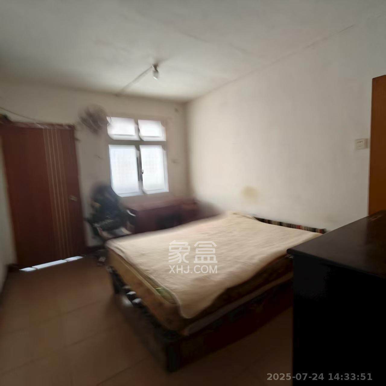 学宫街商住楼  3室2厅1卫    2500.0元/月 学宫街商住楼  3室2厅1卫    2500.0元/月