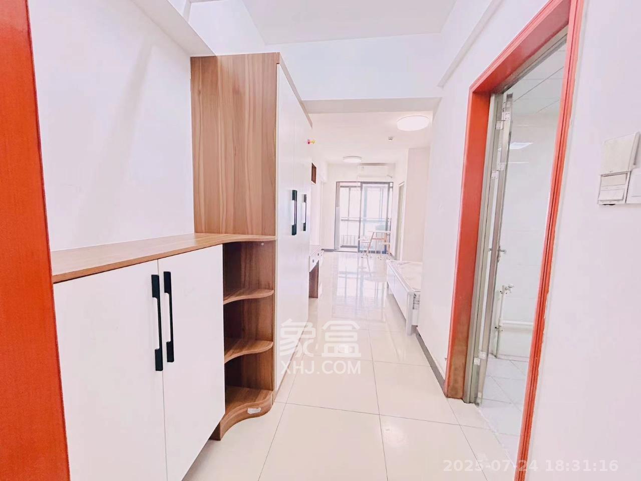 圭塘三小区 1室1厅1卫 1700.0元/月 圭塘三小区 1室1厅1卫 1700.0元/月室内图