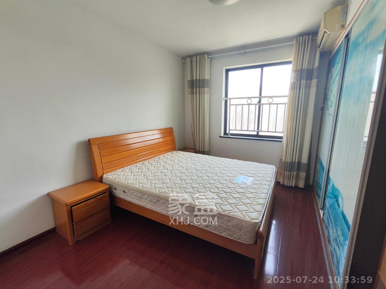 融橙上品  3室2厅2卫   2400.00元/月室内图
