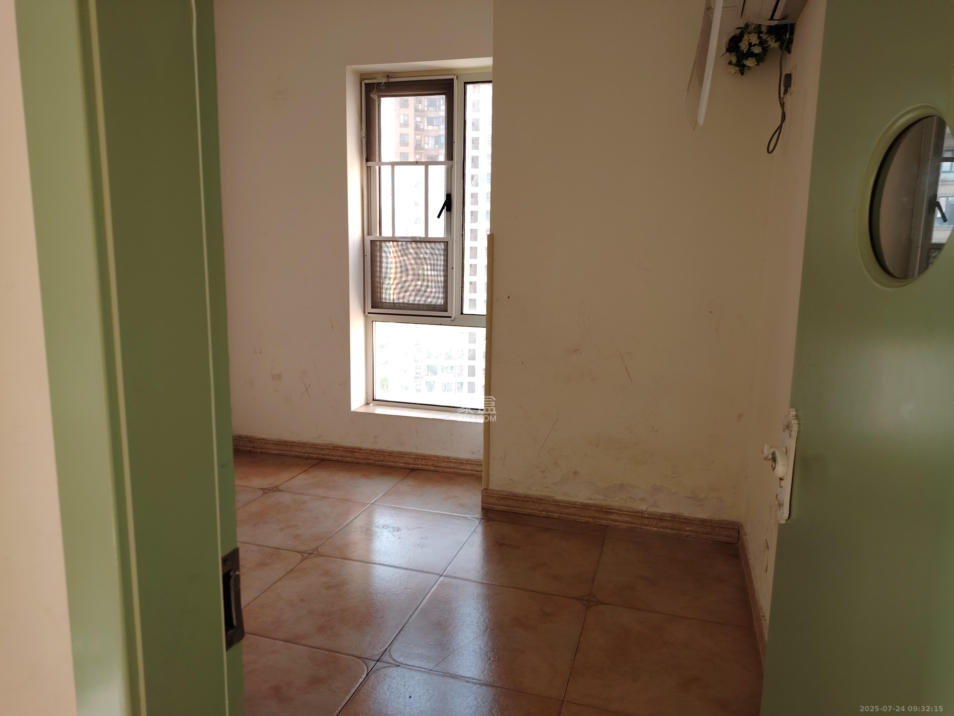 五矿万境水岸二期(五矿万境水岸和苑) 2室1厅1卫 3200.0元/月 五矿万境水岸二期(五矿万境水岸和苑) 2室1厅1卫 3200.0元/月室内图