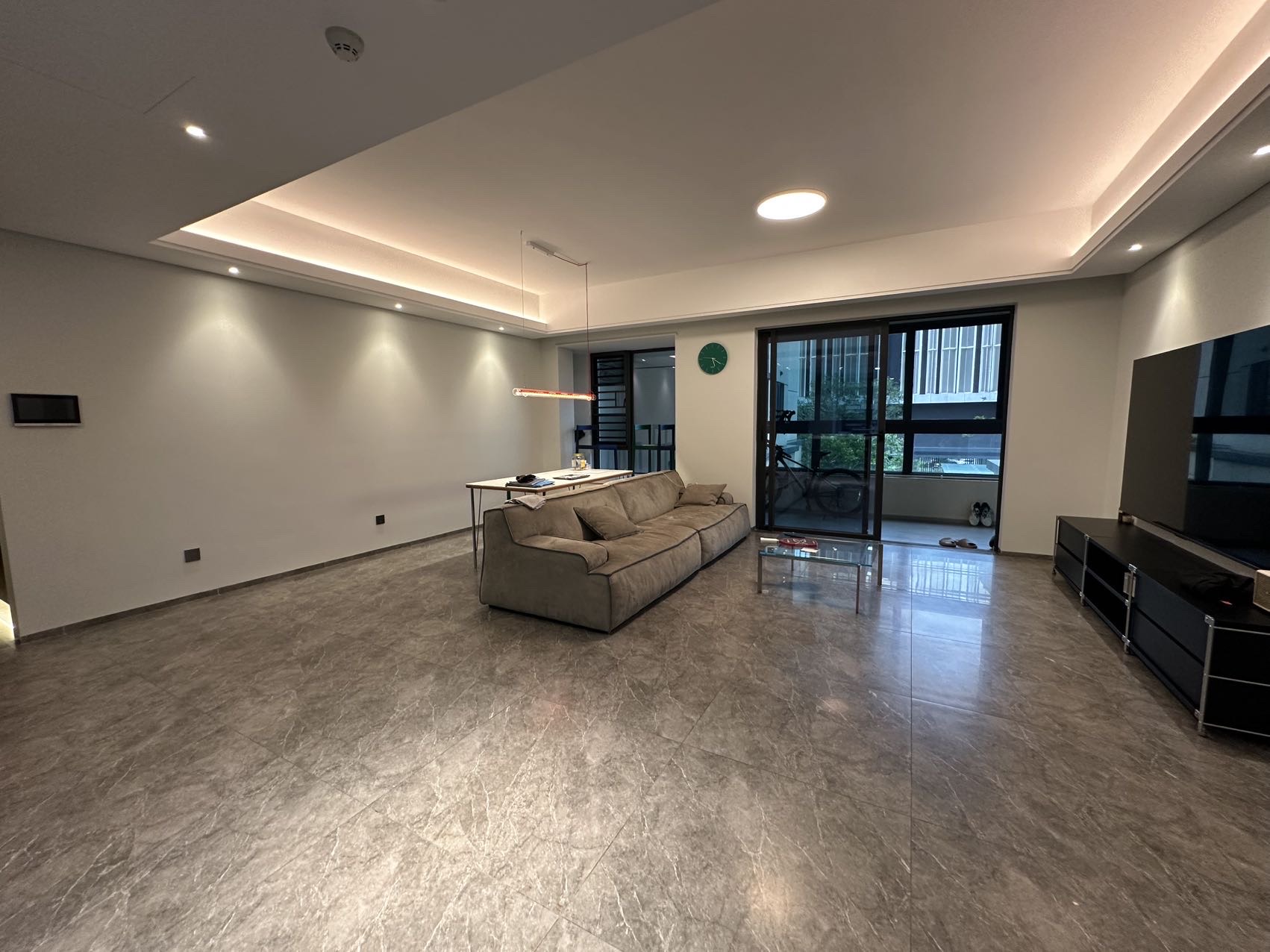 仁恒海棠公园(二期) 3室2厅2卫 398.0万 仁恒海棠公园(二期) 3室2厅2卫 398.0万客厅