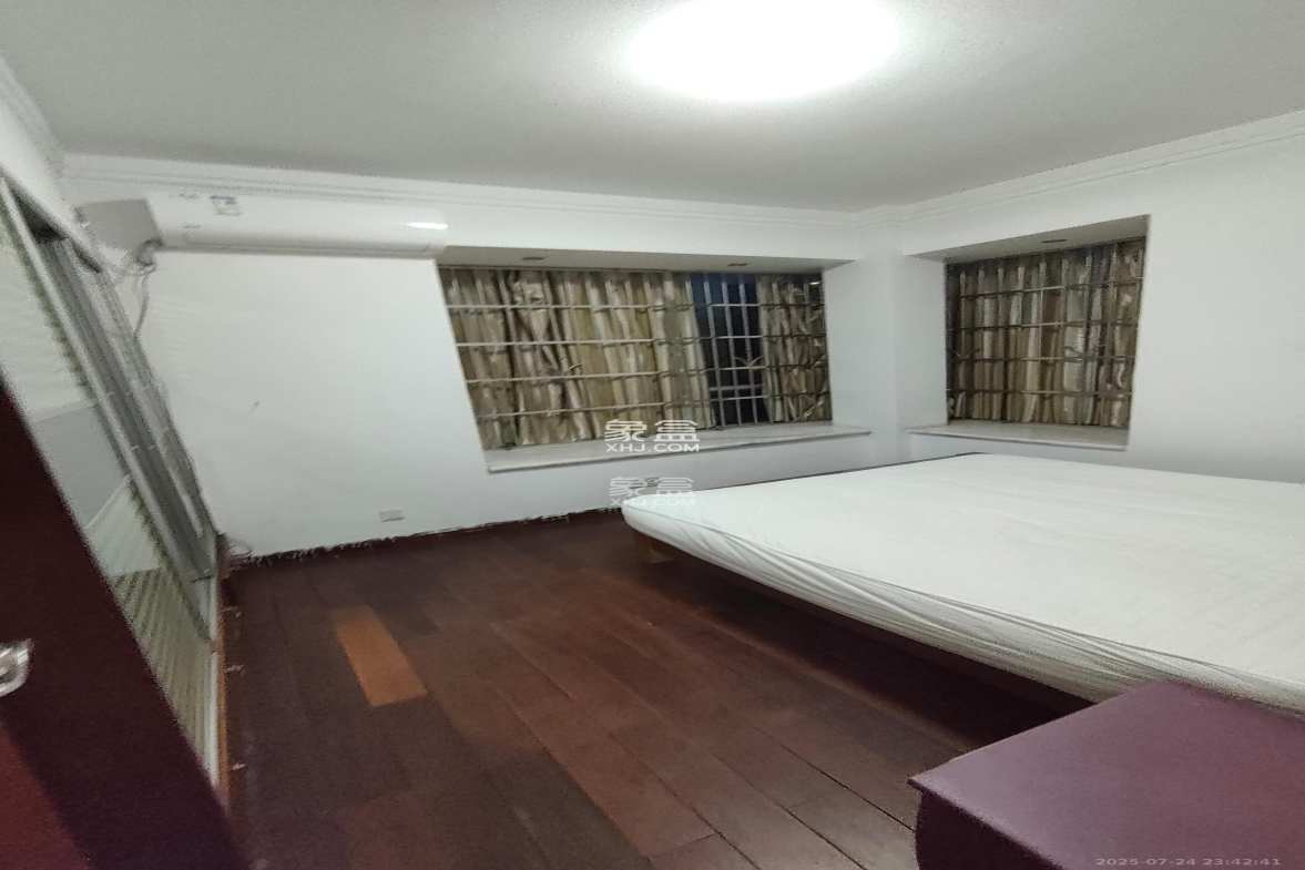 壹号公馆  1室1厅0卫    2600.0元/月 壹号公馆  1室1厅0卫    2600.0元/月室内图