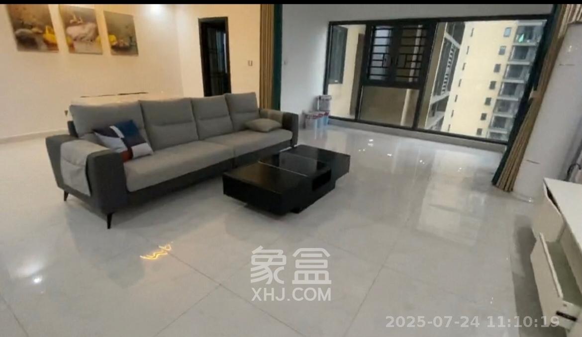 北辰三角洲E7区  3室1厅2卫   5500.00元/月
