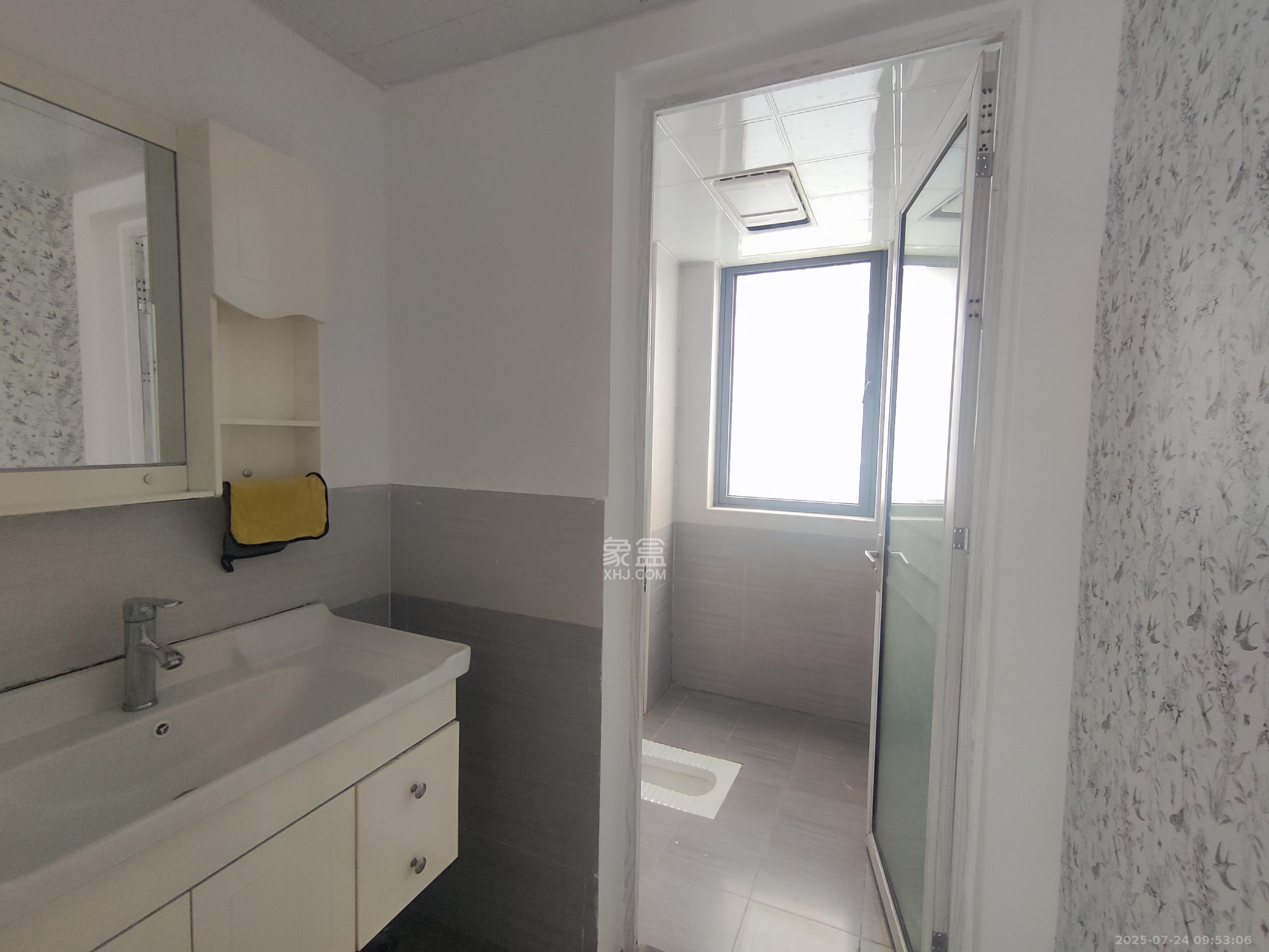 中建悦和城  4室1厅1卫    2800.0元/月 中建悦和城  4室1厅1卫    2800.0元/月室内图