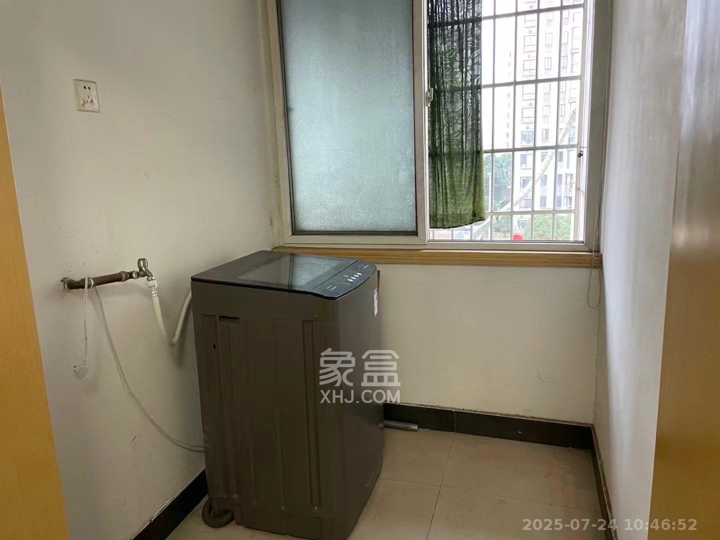 铝厂宿舍  2室1厅1卫   1200.00元/月室内图