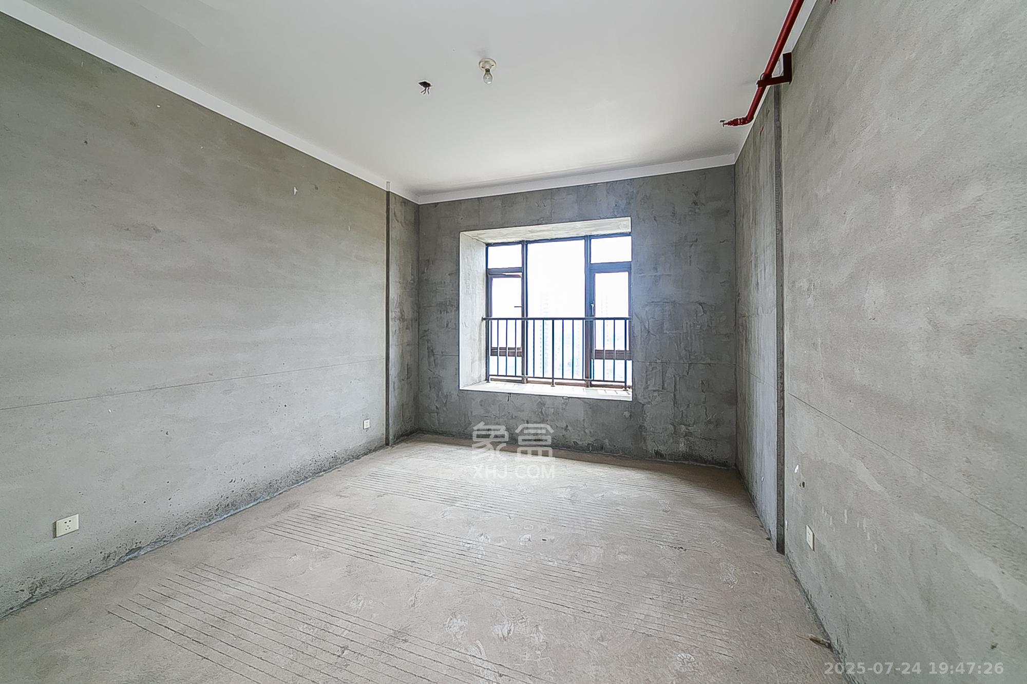 中建江山壹号  4室2厅2卫    750.0万 中建江山壹号  4室2厅2卫    750.0万卧室