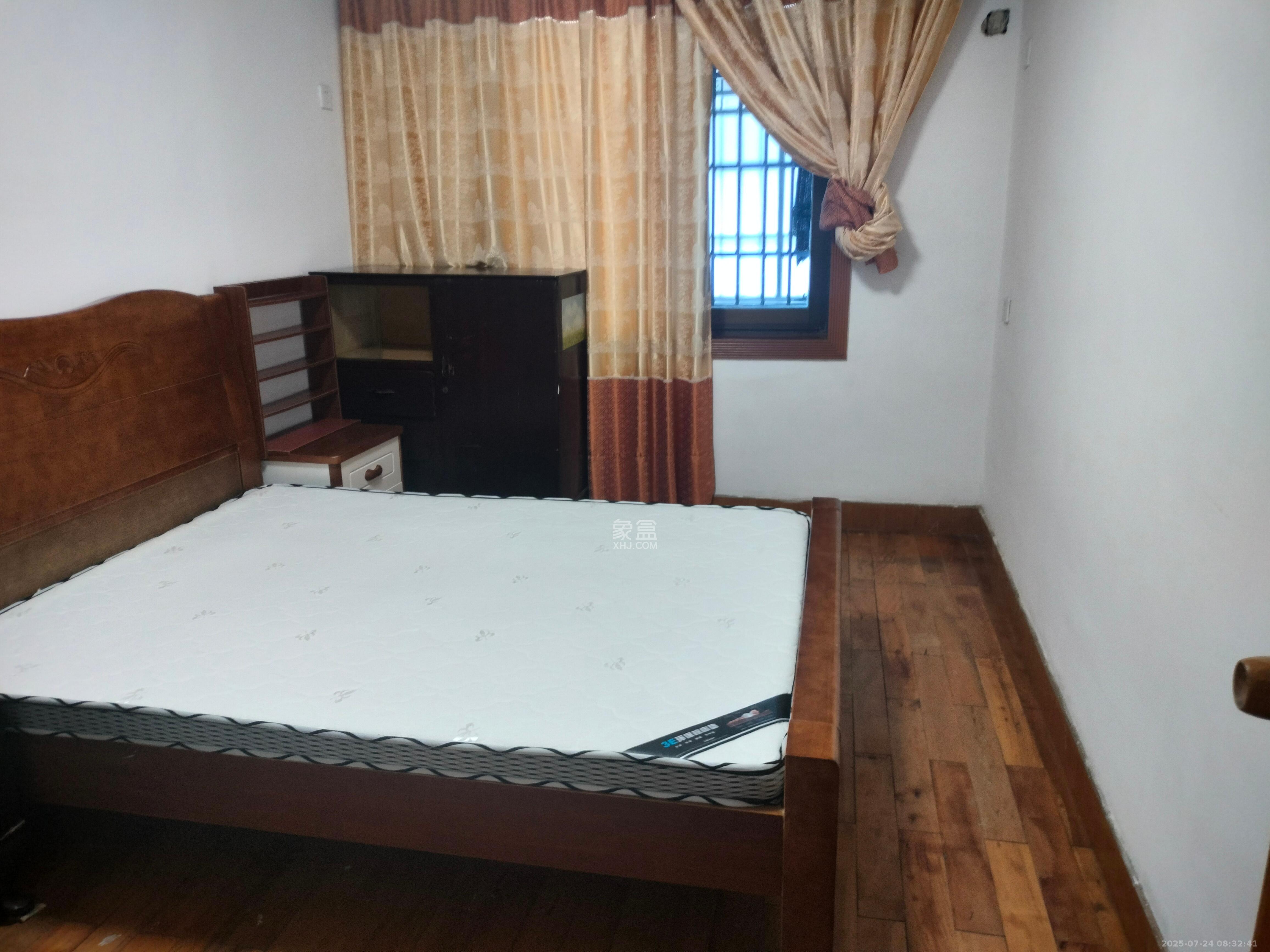 上王家冲小区  2室1厅1卫   1600.00元/月室内图