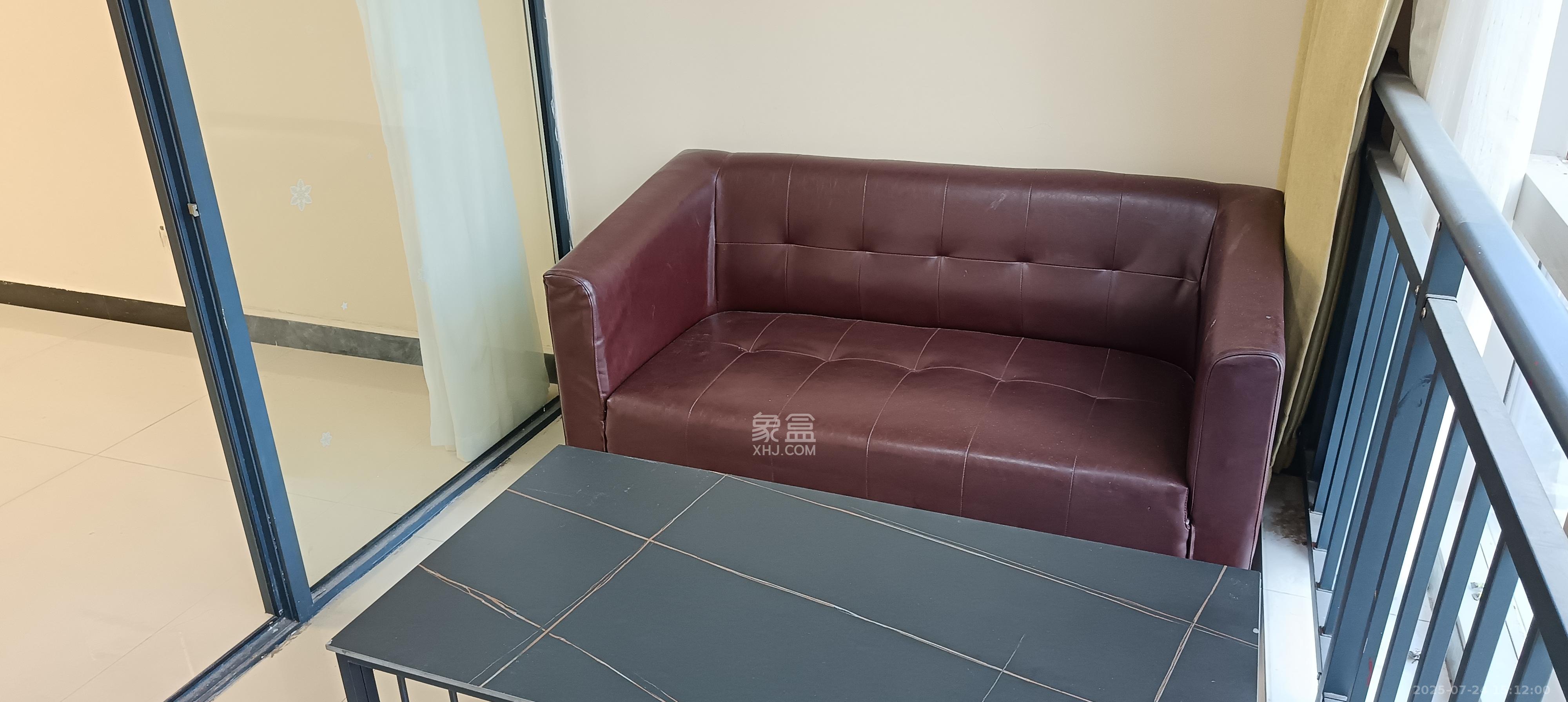 奥克斯广场 1室1厅1卫 2200.0元/月 奥克斯广场 1室1厅1卫 2200.0元/月室内图