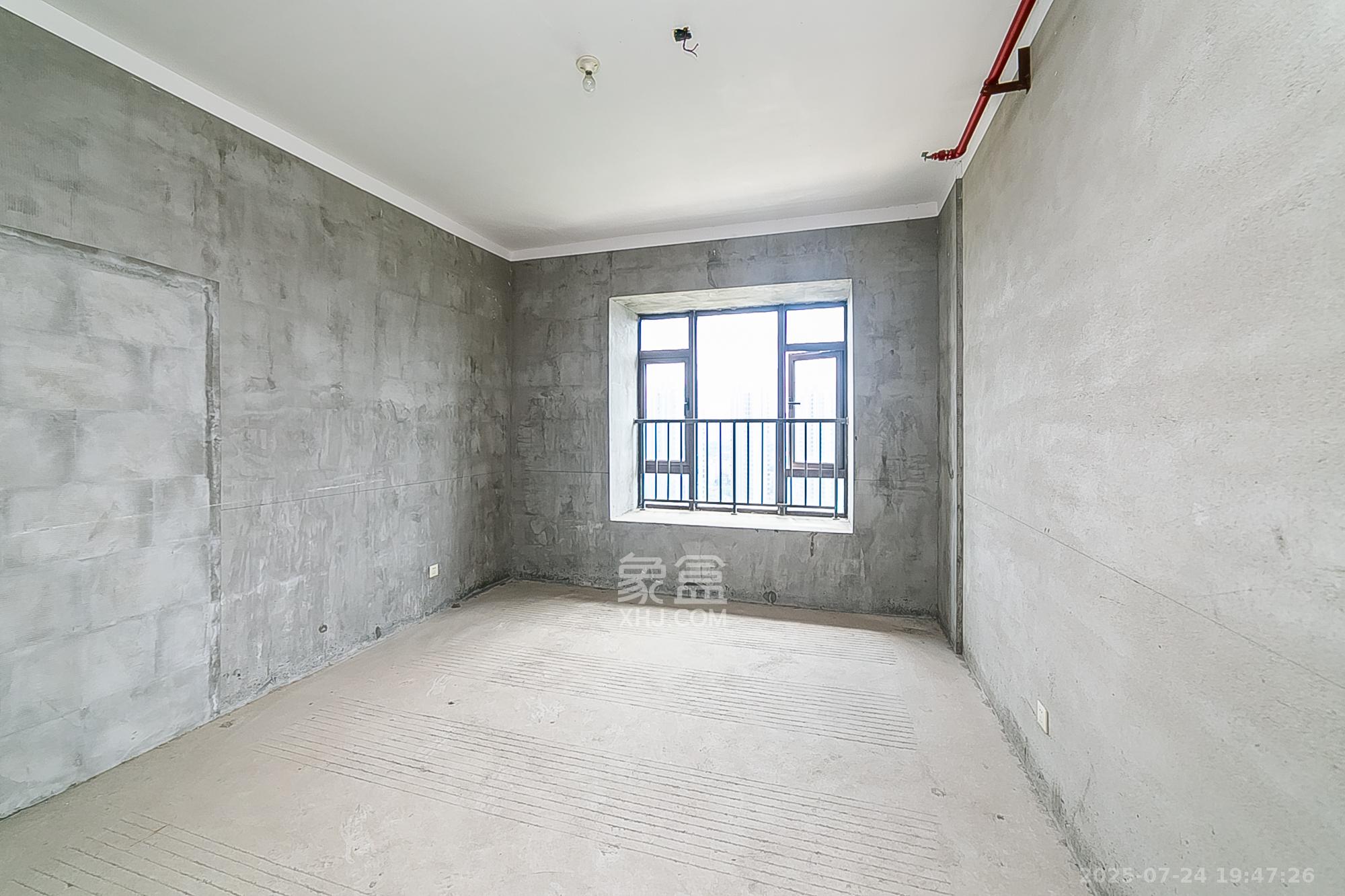 中建江山壹号  4室2厅2卫    750.0万 中建江山壹号  4室2厅2卫    750.0万卧室