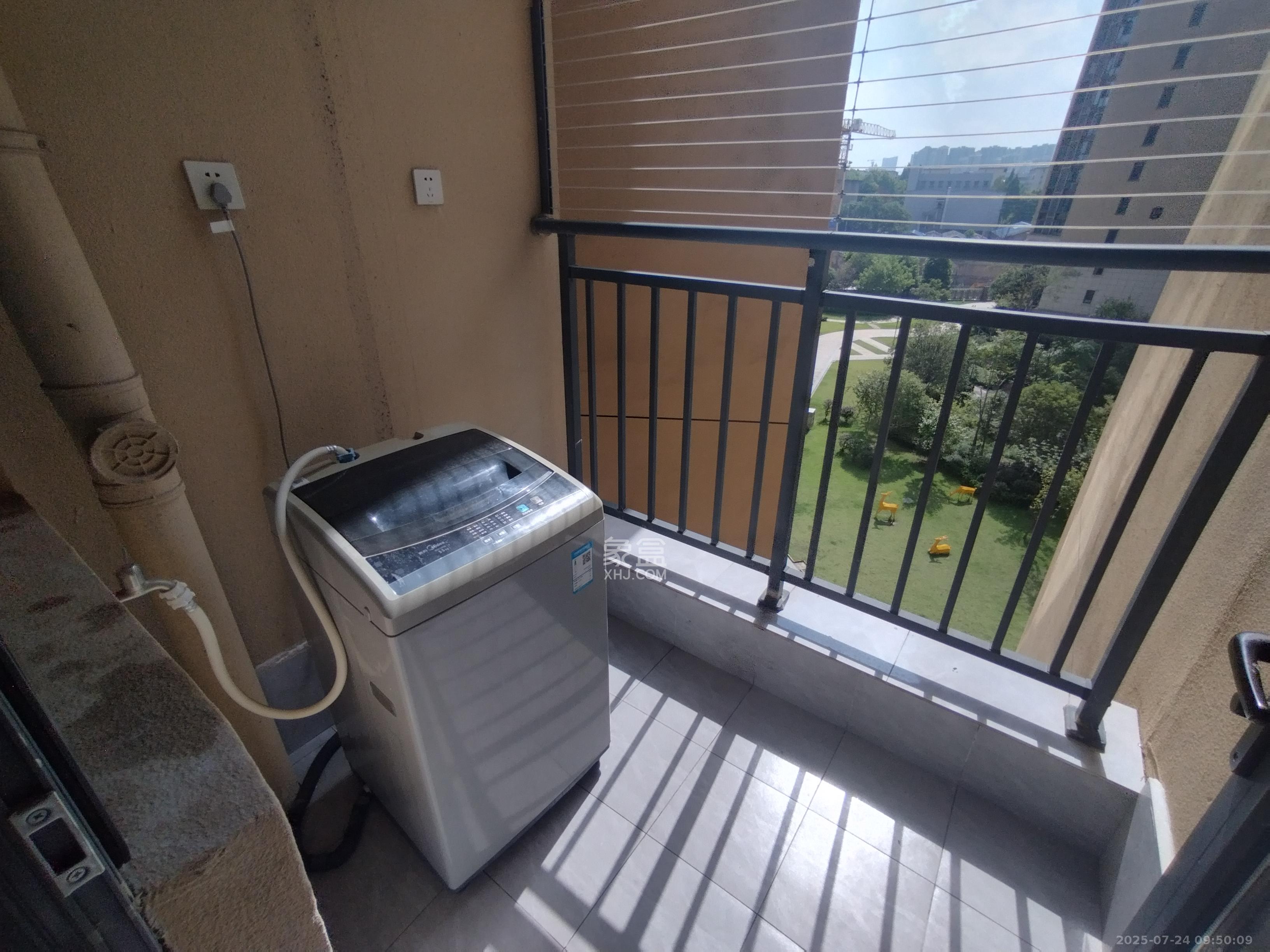 振业城三期 3室1厅2卫 3100.0元/月 振业城三期 3室1厅2卫 3100.0元/月室内图