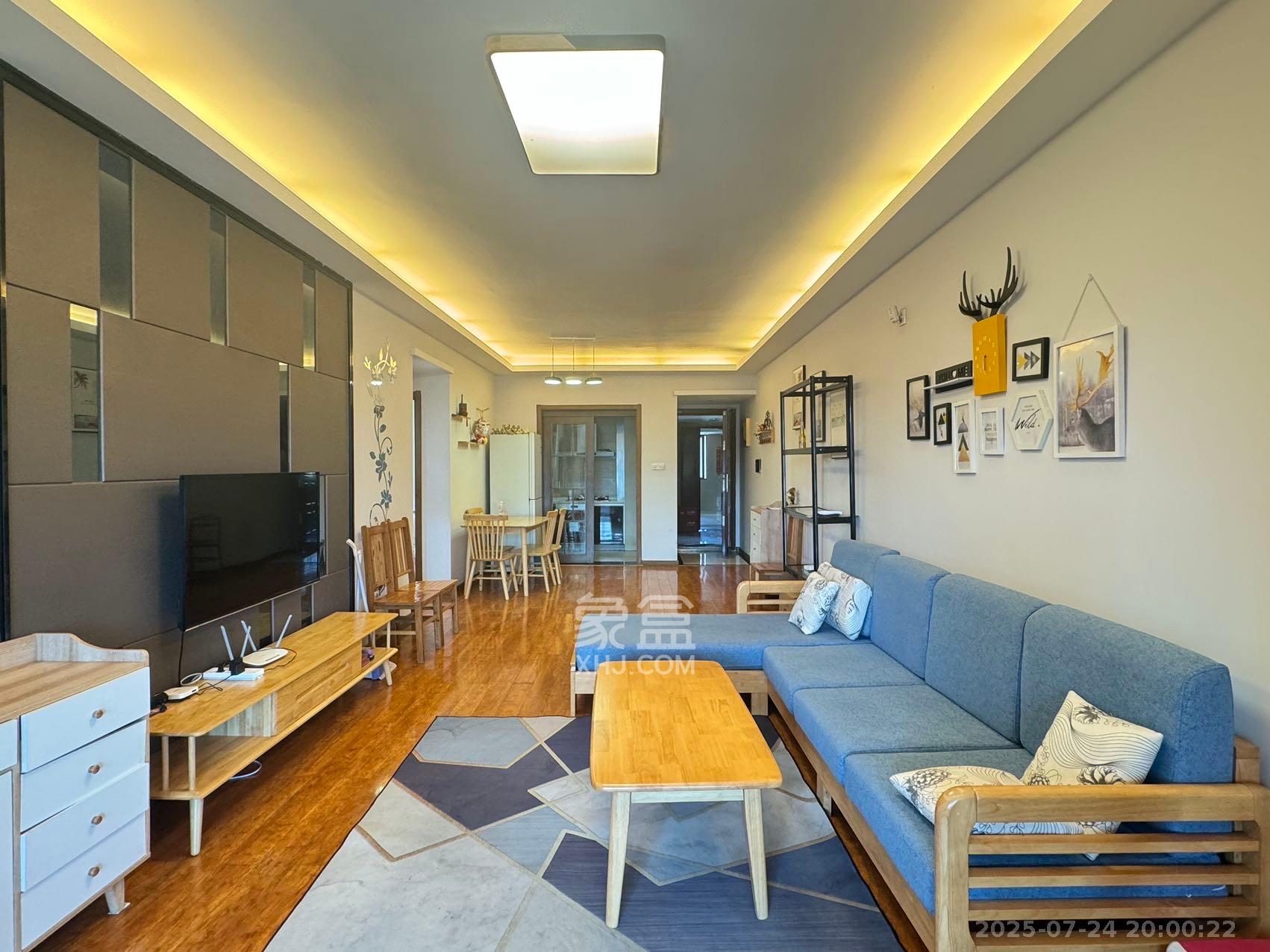 藏珑湖上国际花园 3室2厅2卫 3500.0元/月 藏珑湖上国际花园 3室2厅2卫 3500.0元/月室内图