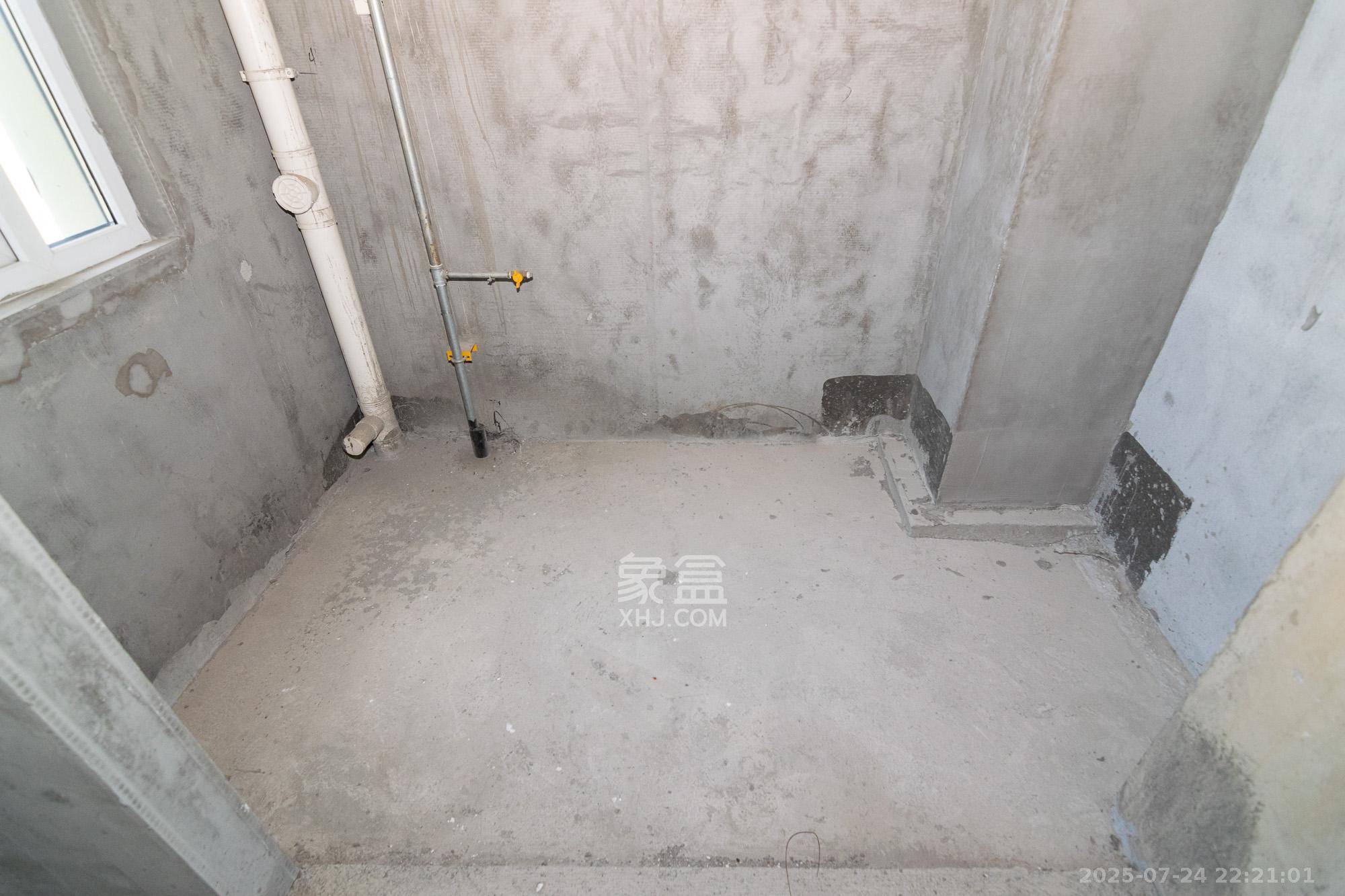 望达智造小镇望云湖  4室2厅2卫    66.0万厨房