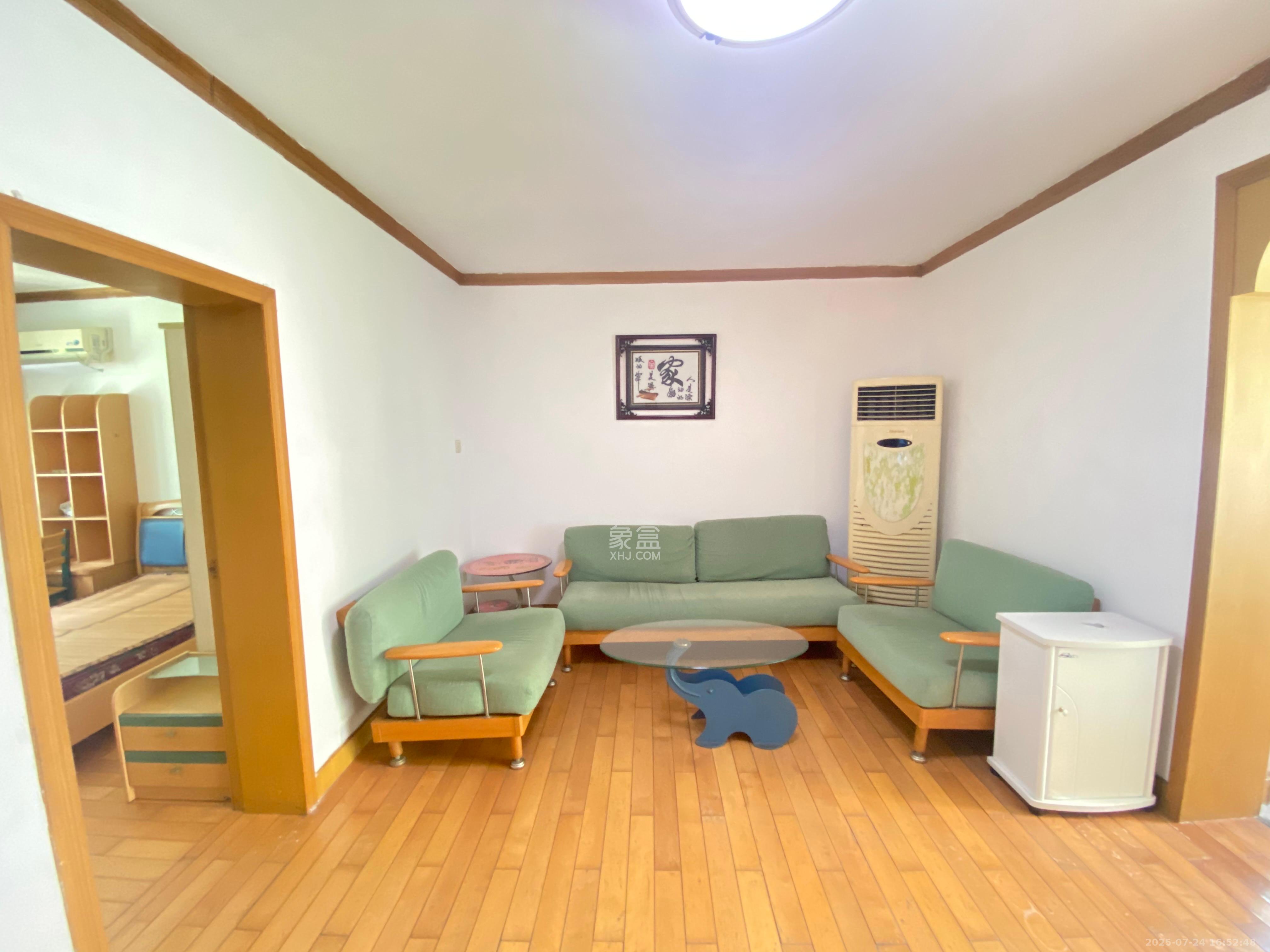 变压器厂宿舍  2室2厅1卫    1500.0元/月 变压器厂宿舍  2室2厅1卫    1500.0元/月室内图