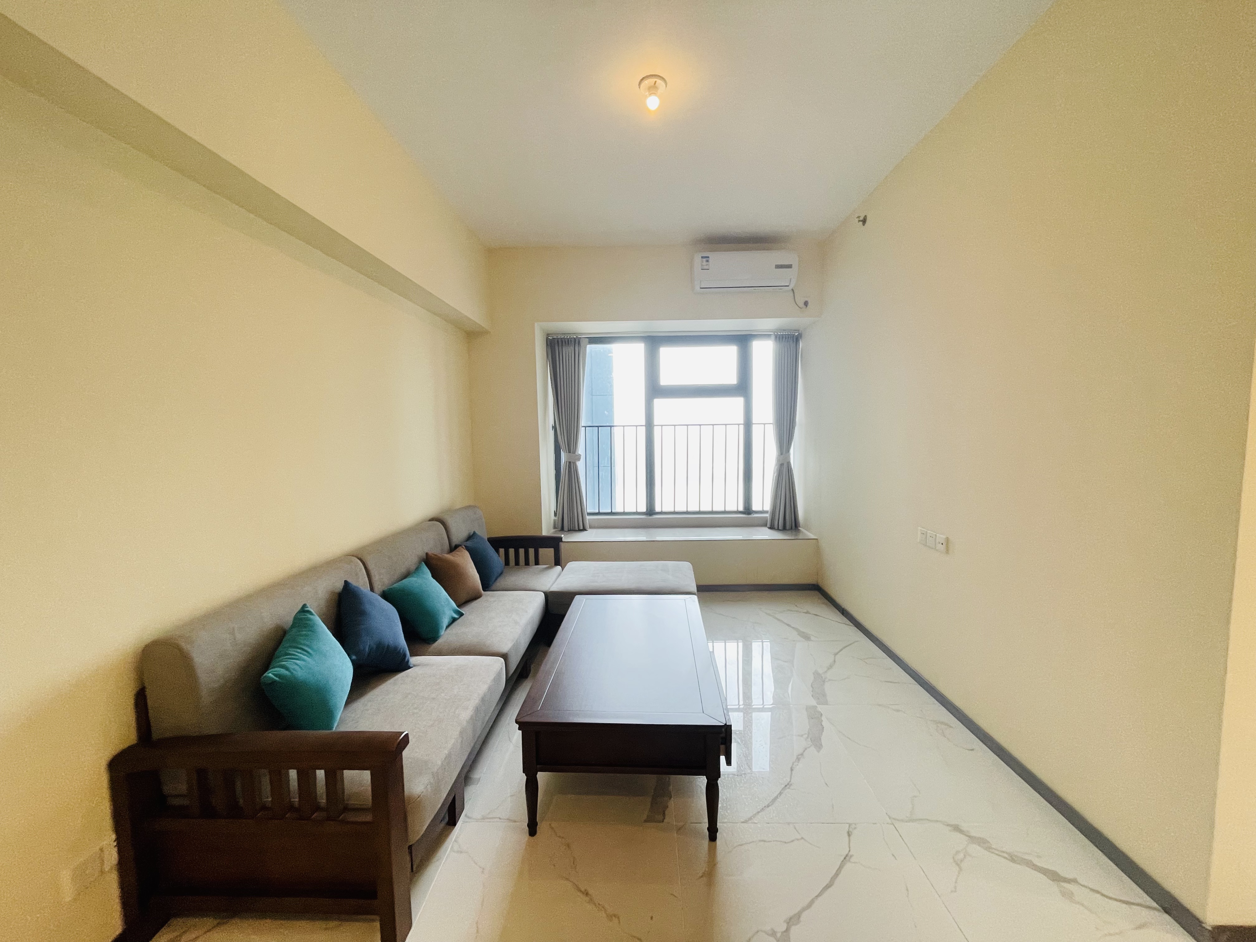 滨江海岸三期 2室2厅1卫 2600.0元/月 滨江海岸三期 2室2厅1卫 2600.0元/月室内图