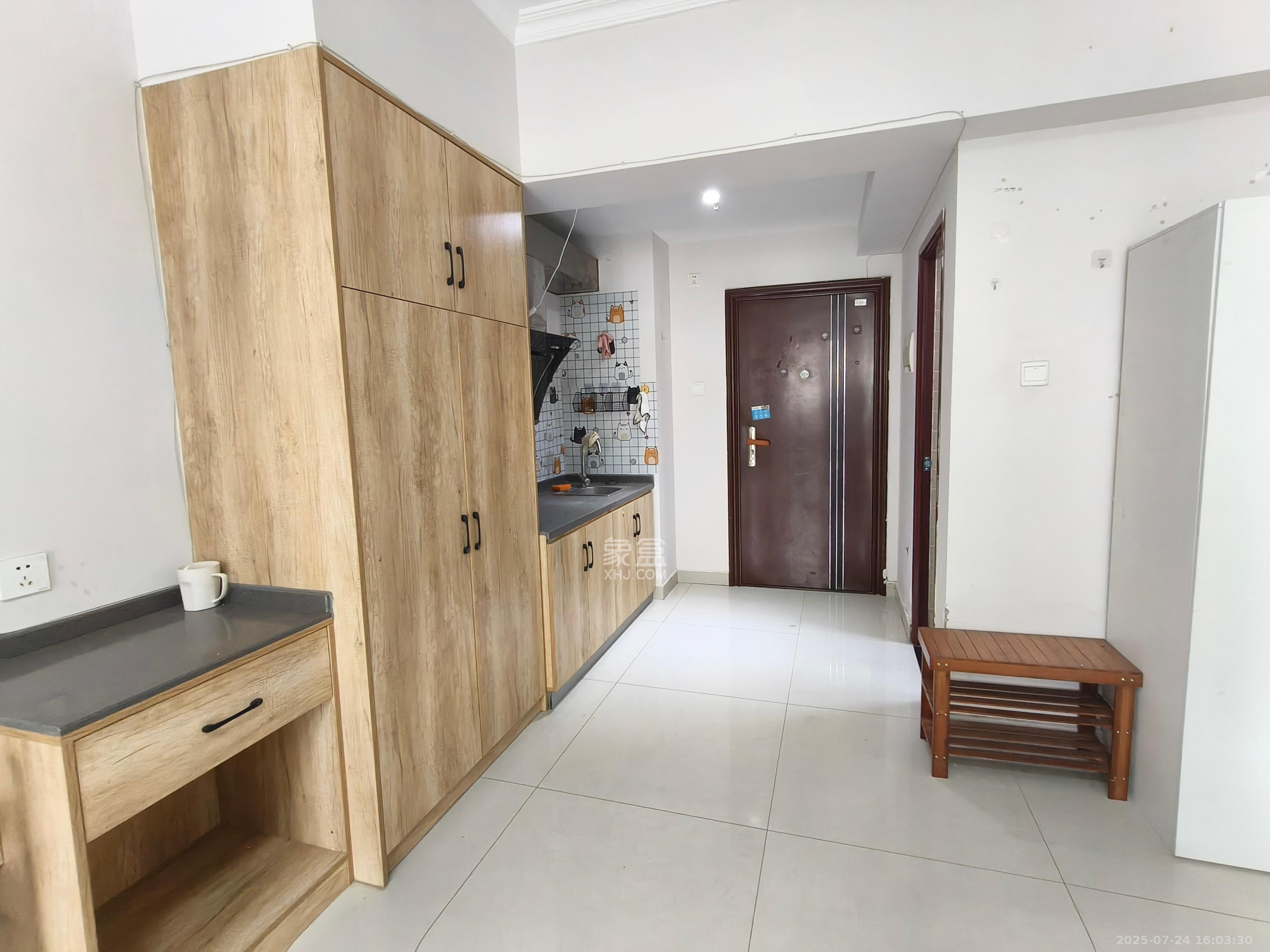 星城映象 1室1厅1卫 1600.0元/月 星城映象 1室1厅1卫 1600.0元/月室内图