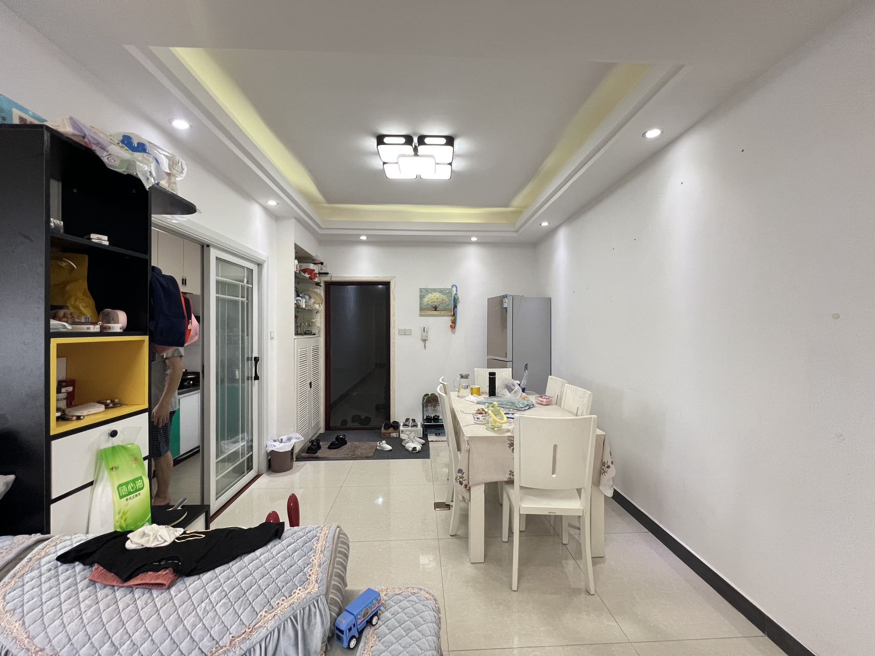 鸿泰国际 2室2厅1卫 1680.0元/月 鸿泰国际 2室2厅1卫 1680.0元/月室内图