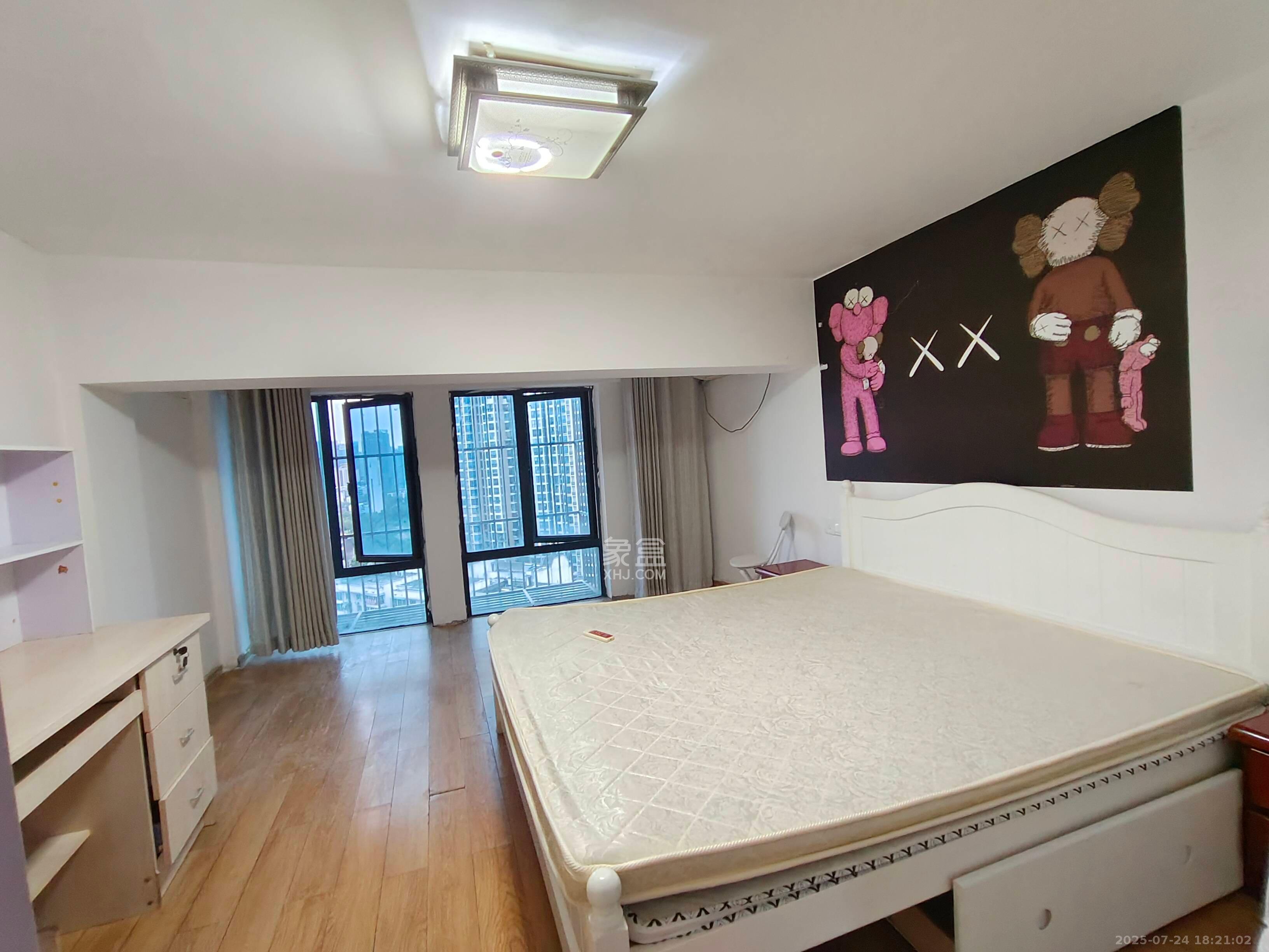 融圣国际 2室2厅2卫 2500.0元/月 融圣国际 2室2厅2卫 2500.0元/月室内图