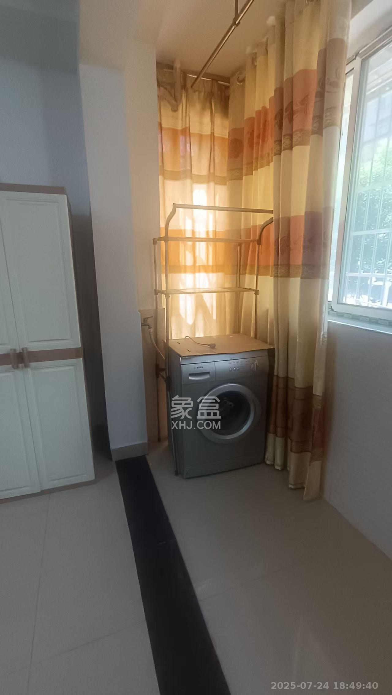 先锋新宇  2室1厅1卫    1600.0元/月室内图